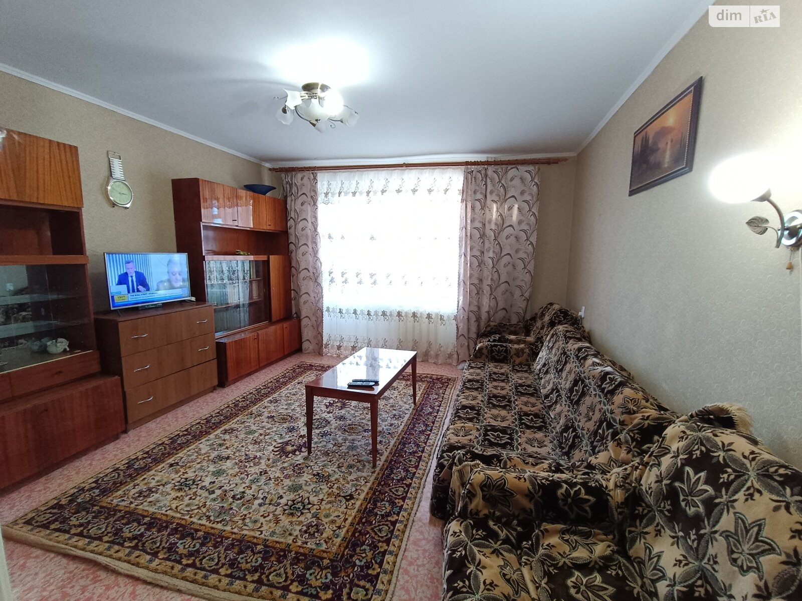 трехкомнатная квартира в Николаеве, район Ингульский, на ул. Космонавтов 142 в аренду на короткий срок посуточно фото 1