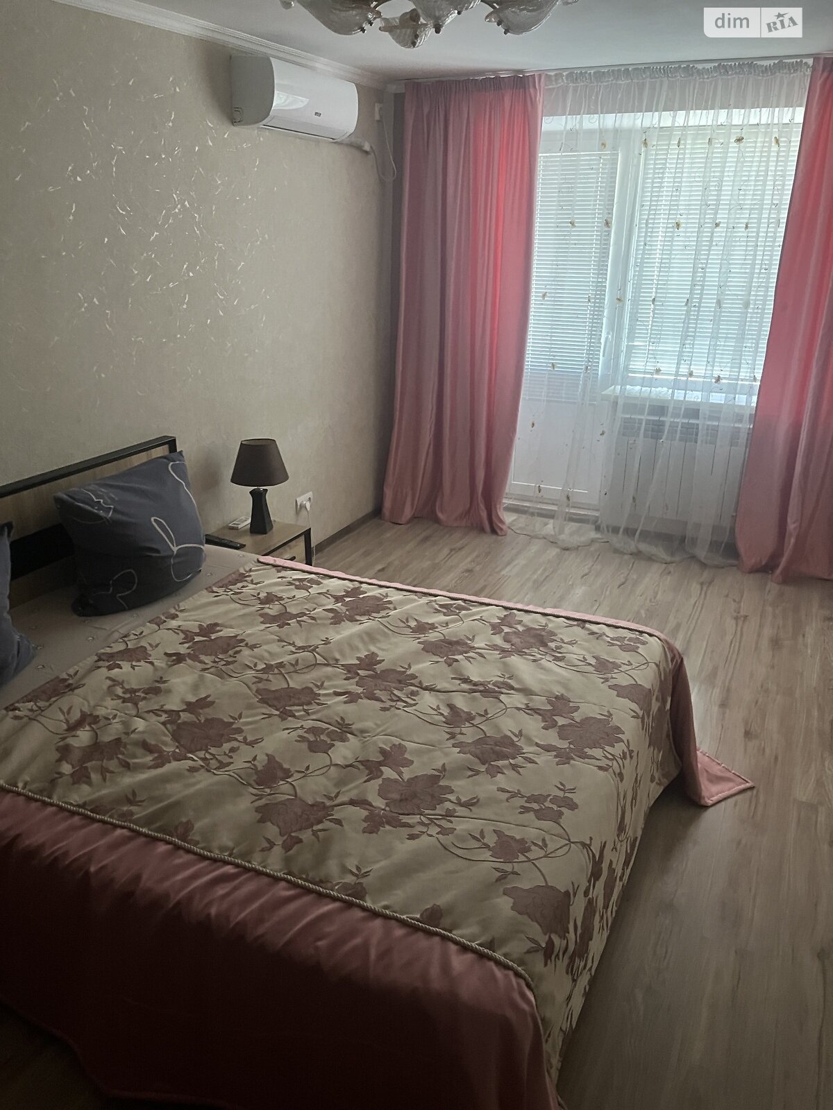 однокомнатная квартира в Николаеве, район Центр, на ул. Артиллерийская 2 в аренду на короткий срок посуточно фото 1 однокомнатная квартира в Николаеве, район Центр, на ул. Артиллерийская 2 в аренду на короткий срок посуточно фото 1