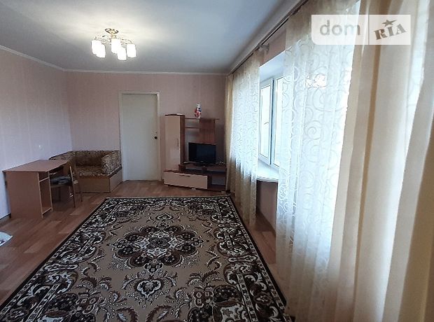 трехкомнатная квартира в Николаеве, район Центральный, на Проспект Центральный 74А в аренду на короткий срок посуточно фото 1