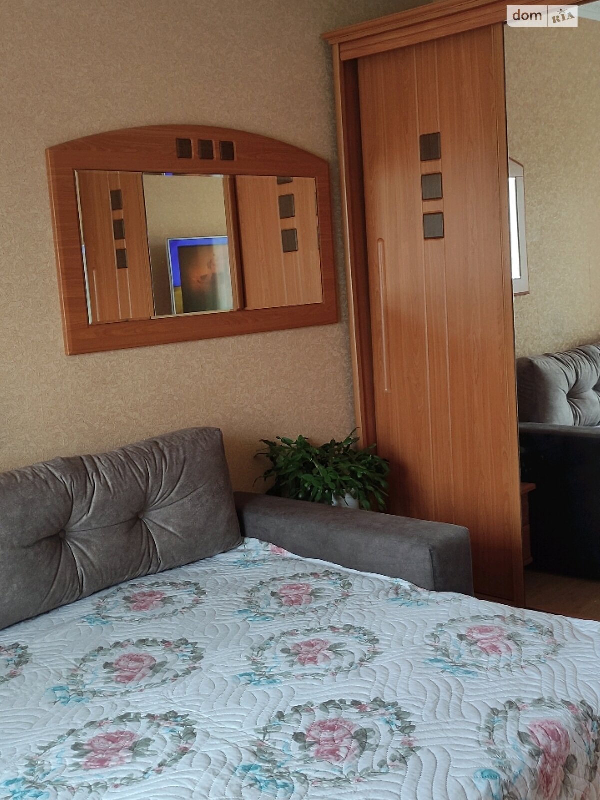 трехкомнатная квартира в Новоднистровску, район Новоднестровск, на діброва в аренду на короткий срок посуточно фото 1
