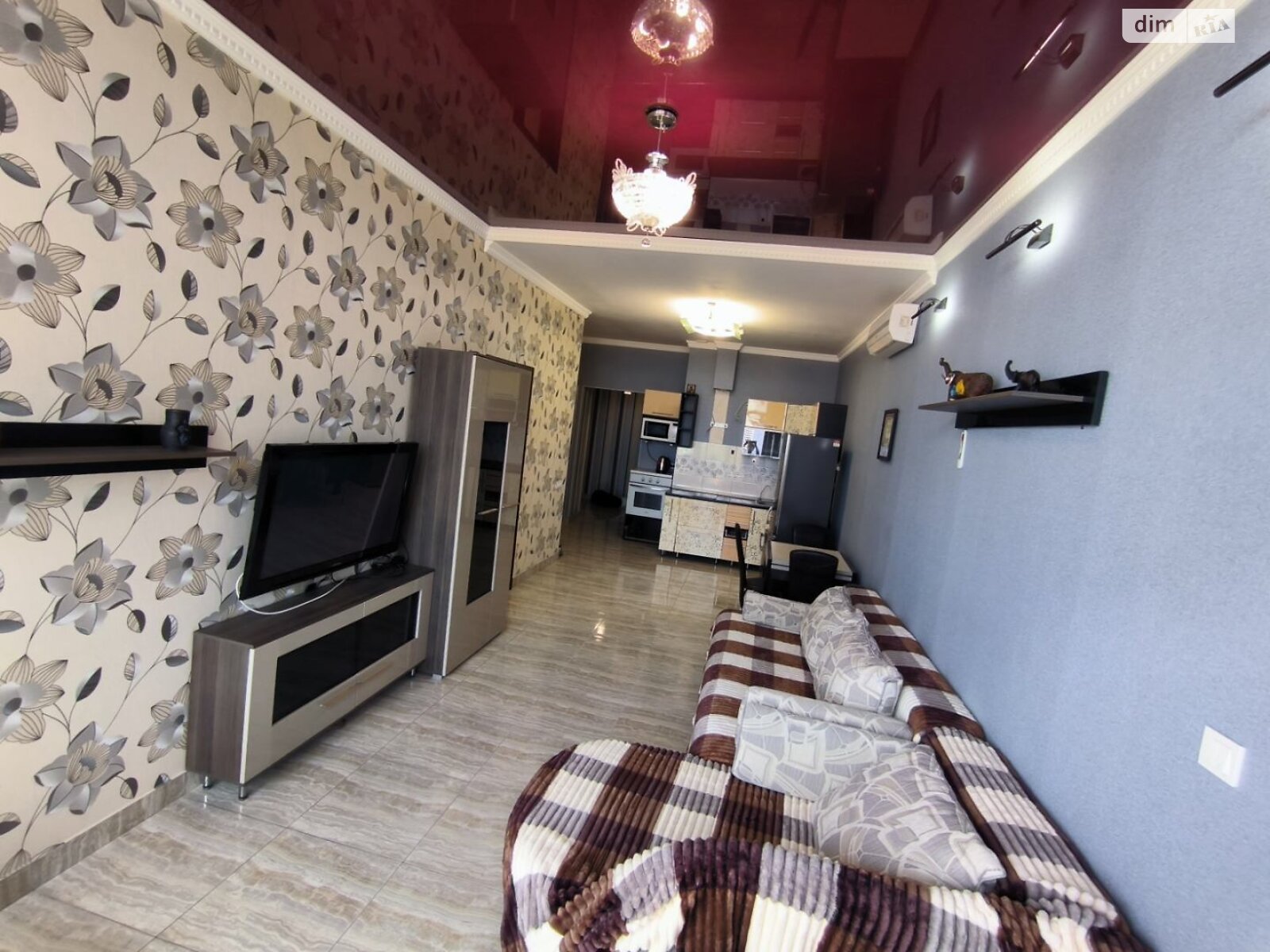 двухкомнатная квартира в Одессе, район Приморский, на плато Аркадийское 5/3 в аренду на короткий срок посуточно фото 1