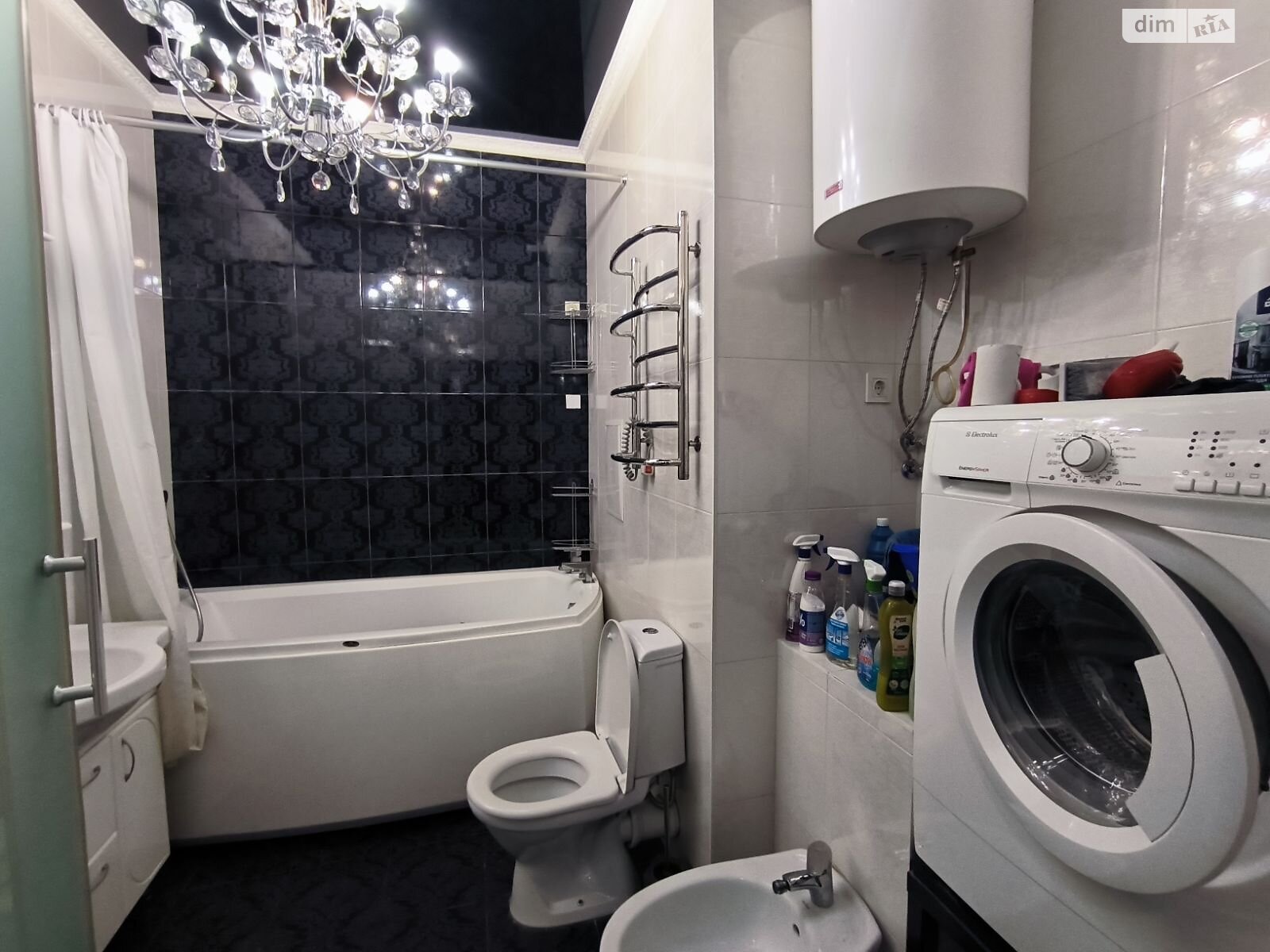 двухкомнатная квартира в Одессе, район Приморский, на плато Аркадийское 5/3 в аренду на короткий срок посуточно фото 1