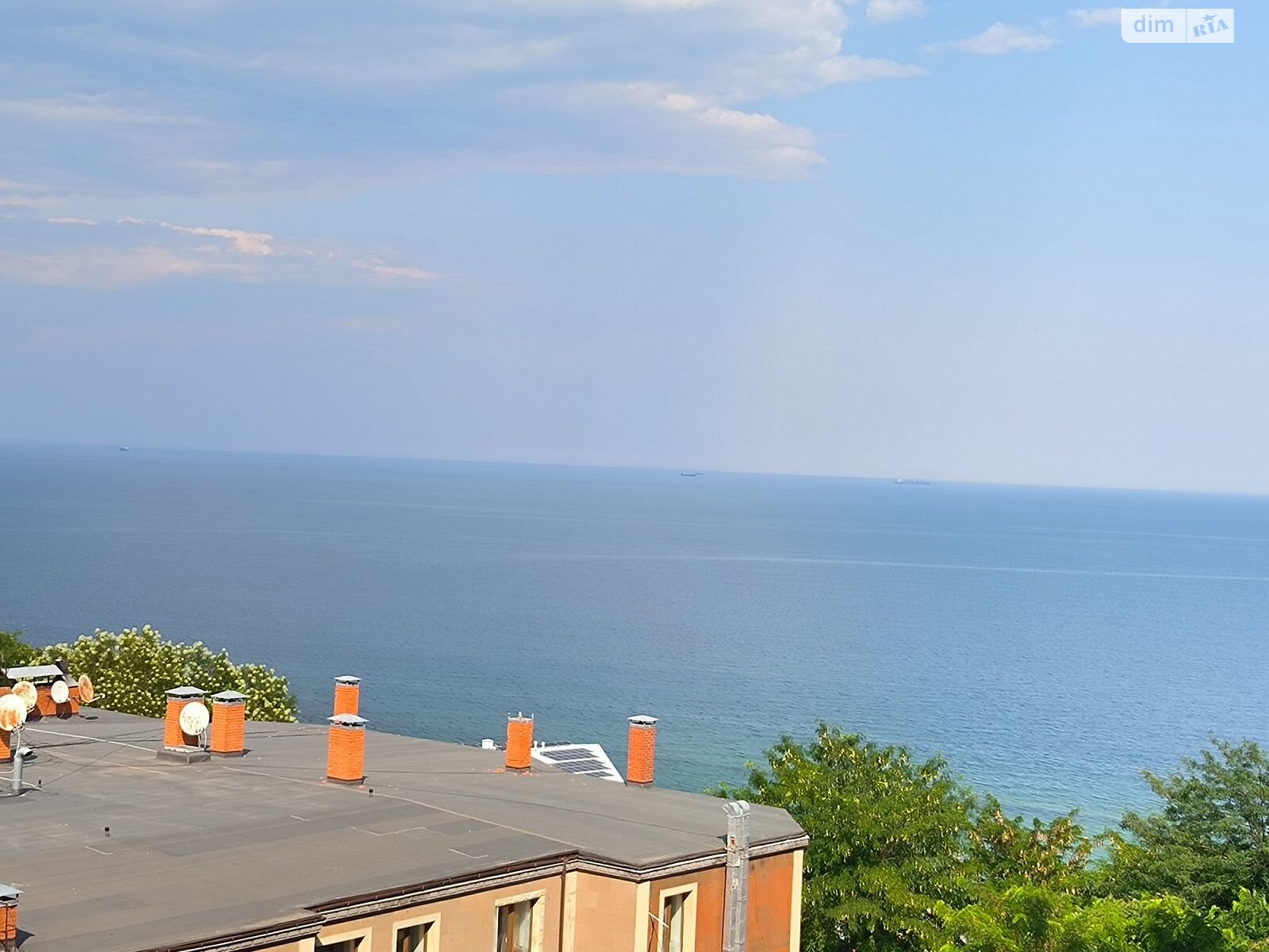 двухкомнатная квартира в Одессе, район Приморский, на плато Аркадийское 5/3 в аренду на короткий срок посуточно фото 1