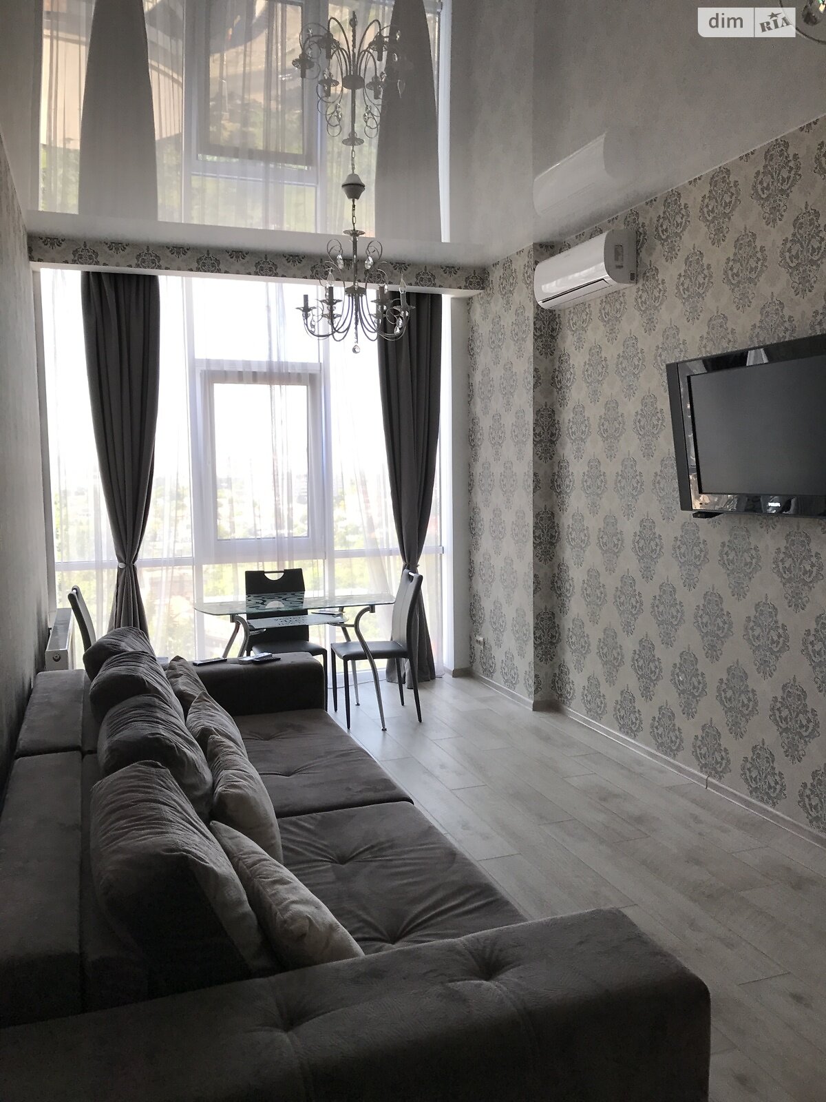 двухкомнатная квартира в Одессе, район Аркадия, на плато Аркадийское 5Б в аренду на короткий срок посуточно фото 1