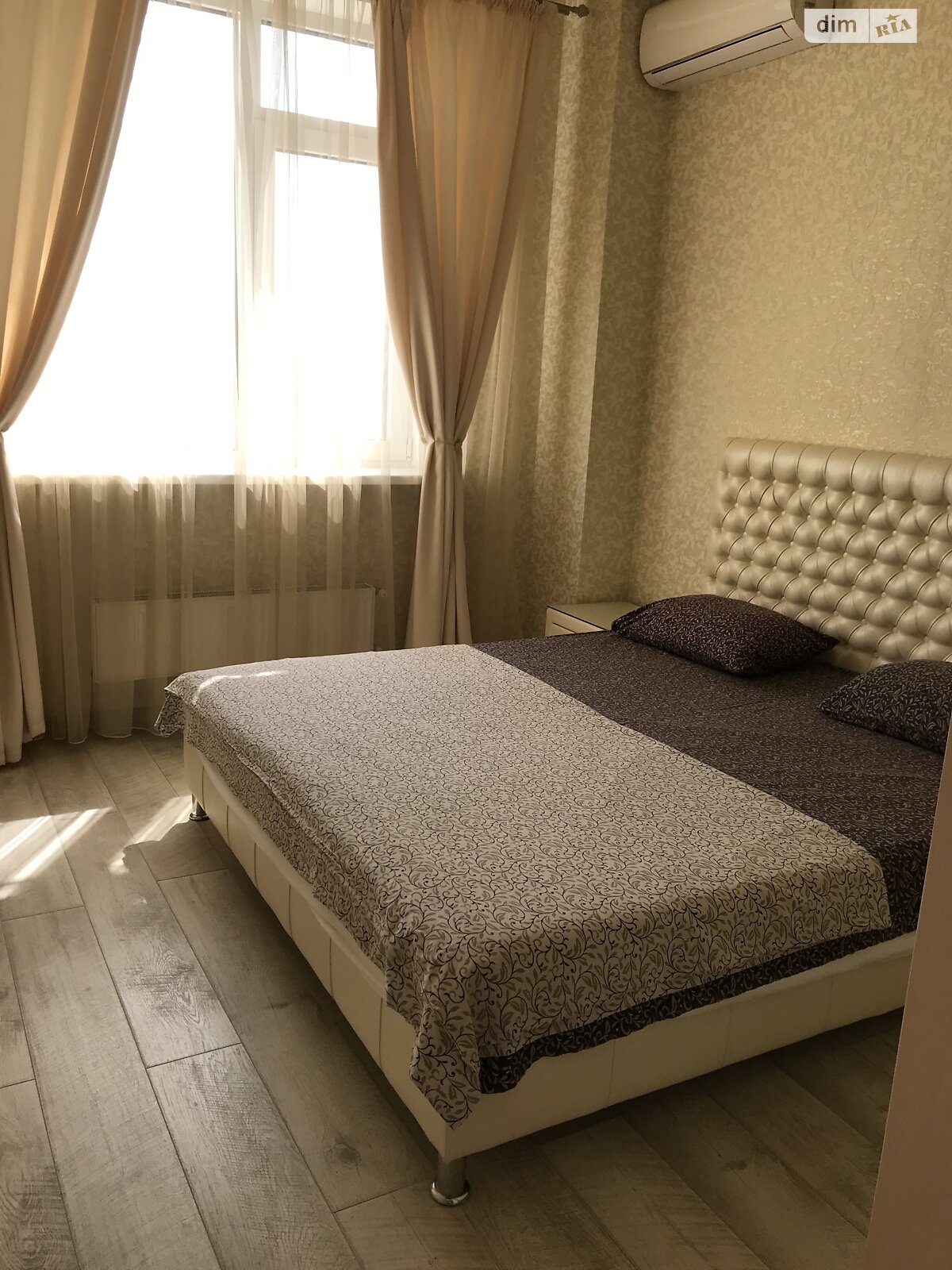 двухкомнатная квартира в Одессе, район Аркадия, на плато Аркадийское 5Б в аренду на короткий срок посуточно фото 1