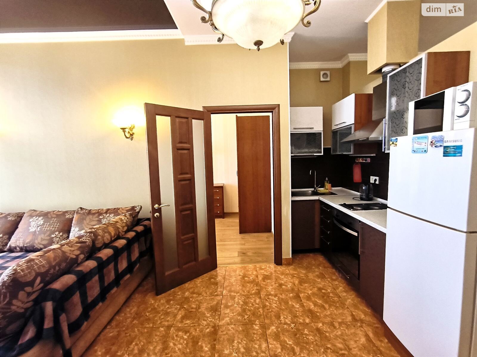 двухкомнатная квартира в Одессе, район Приморский, на плато Аркадийское 5/3 в аренду на короткий срок посуточно фото 1 двухкомнатная квартира в Одессе, район Приморский, на плато Аркадийское 5/3 в аренду на короткий срок посуточно фото 1