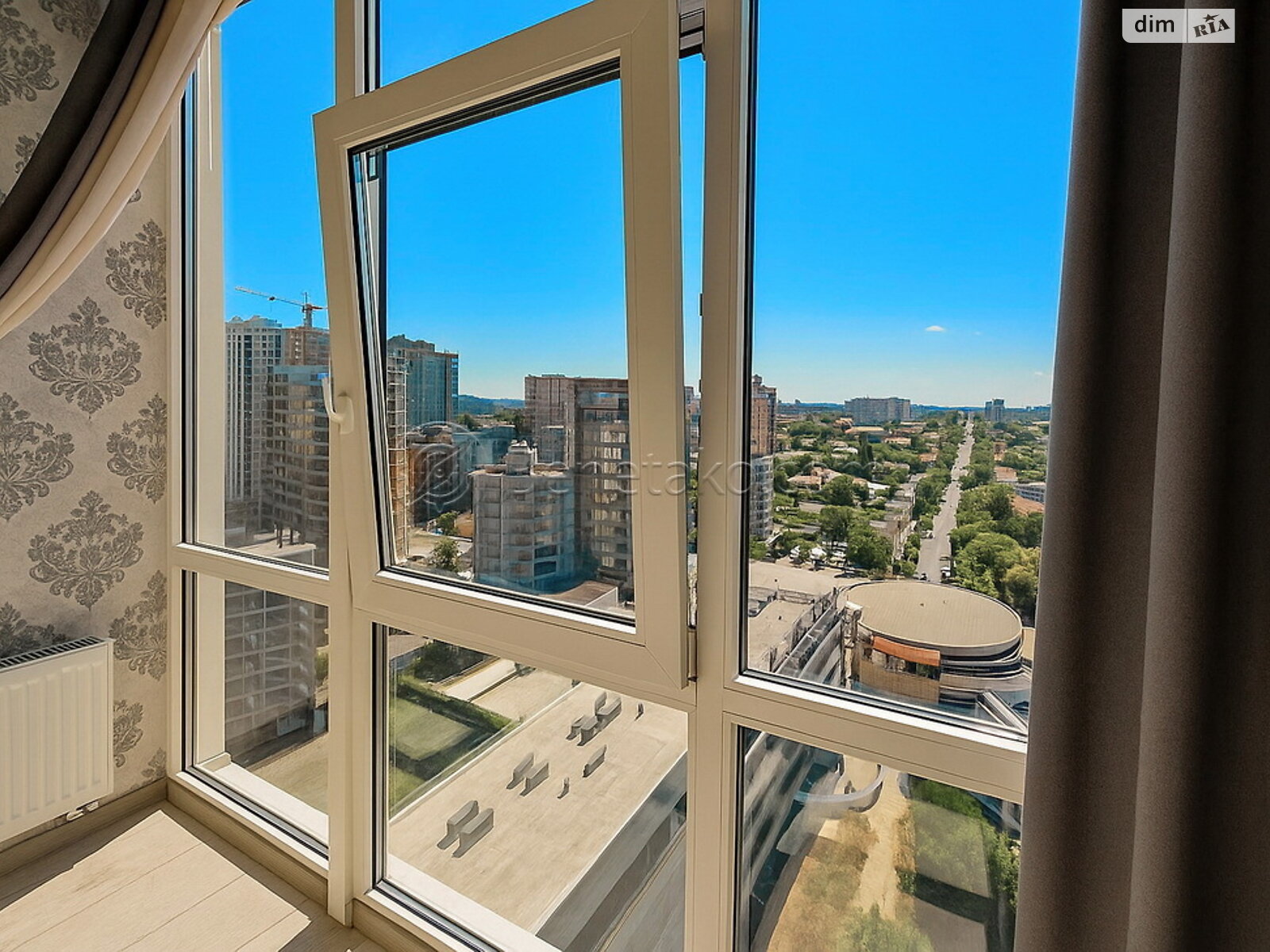 двухкомнатная квартира в Одессе, район Аркадия, на плато Аркадийское 5Б в аренду на короткий срок посуточно фото 1 двухкомнатная квартира в Одессе, район Аркадия, на плато Аркадийское 5Б в аренду на короткий срок посуточно фото 1