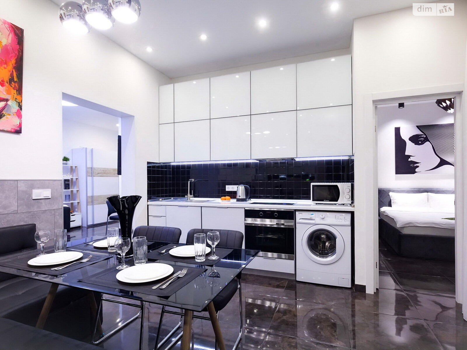 трехкомнатная квартира в Одессе, район Аркадия, на плато Аркадийское 9 в аренду на короткий срок посуточно фото 1