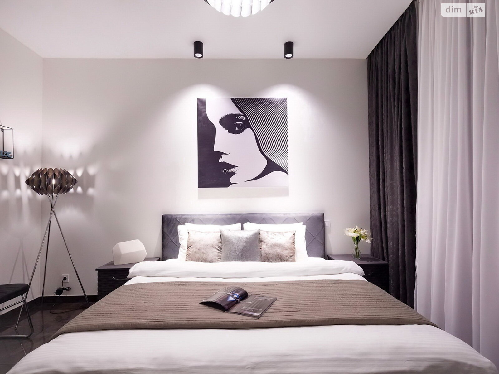 трехкомнатная квартира в Одессе, район Аркадия, на плато Аркадийское 9 в аренду на короткий срок посуточно фото 1