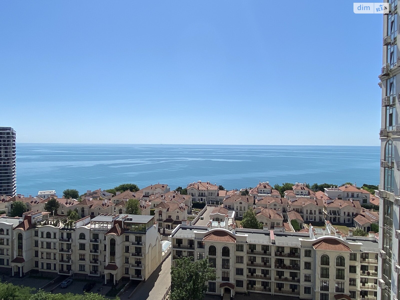 однокомнатная квартира в Одессе, район Аркадия, на бул. Французский 60А в аренду на короткий срок посуточно фото 1