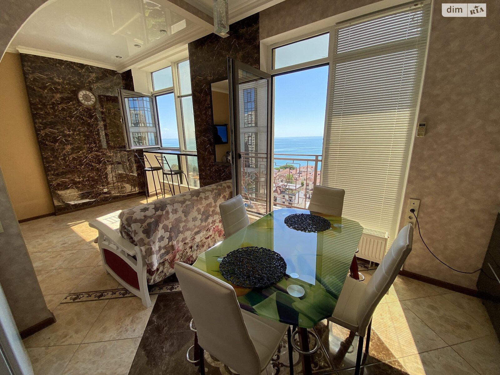 однокомнатная квартира в Одессе, район Аркадия, на бул. Французский 60А в аренду на короткий срок посуточно фото 1