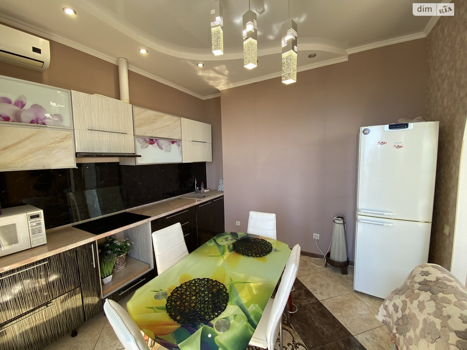 однокомнатная квартира в Одессе, район Аркадия, на бул. Французский 60А в аренду на короткий срок посуточно фото 1