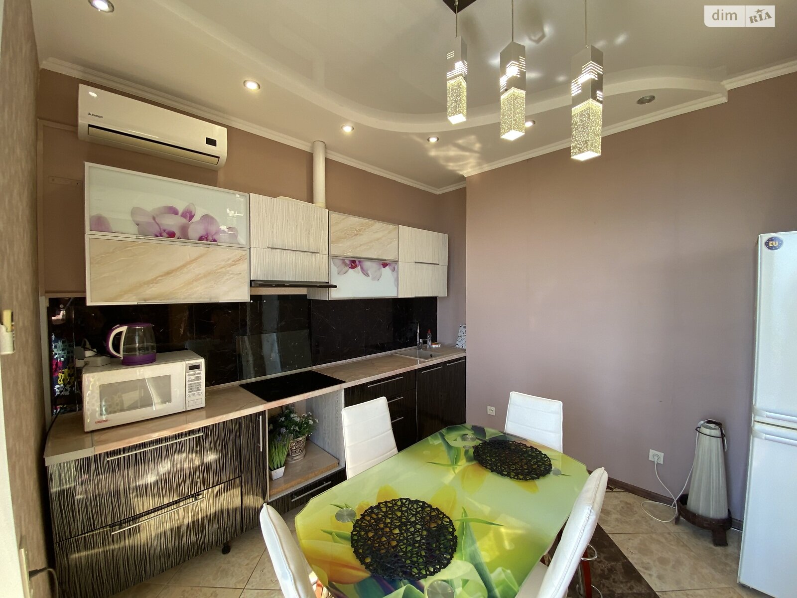 однокомнатная квартира в Одессе, район Аркадия, на бул. Французский 60А в аренду на короткий срок посуточно фото 1