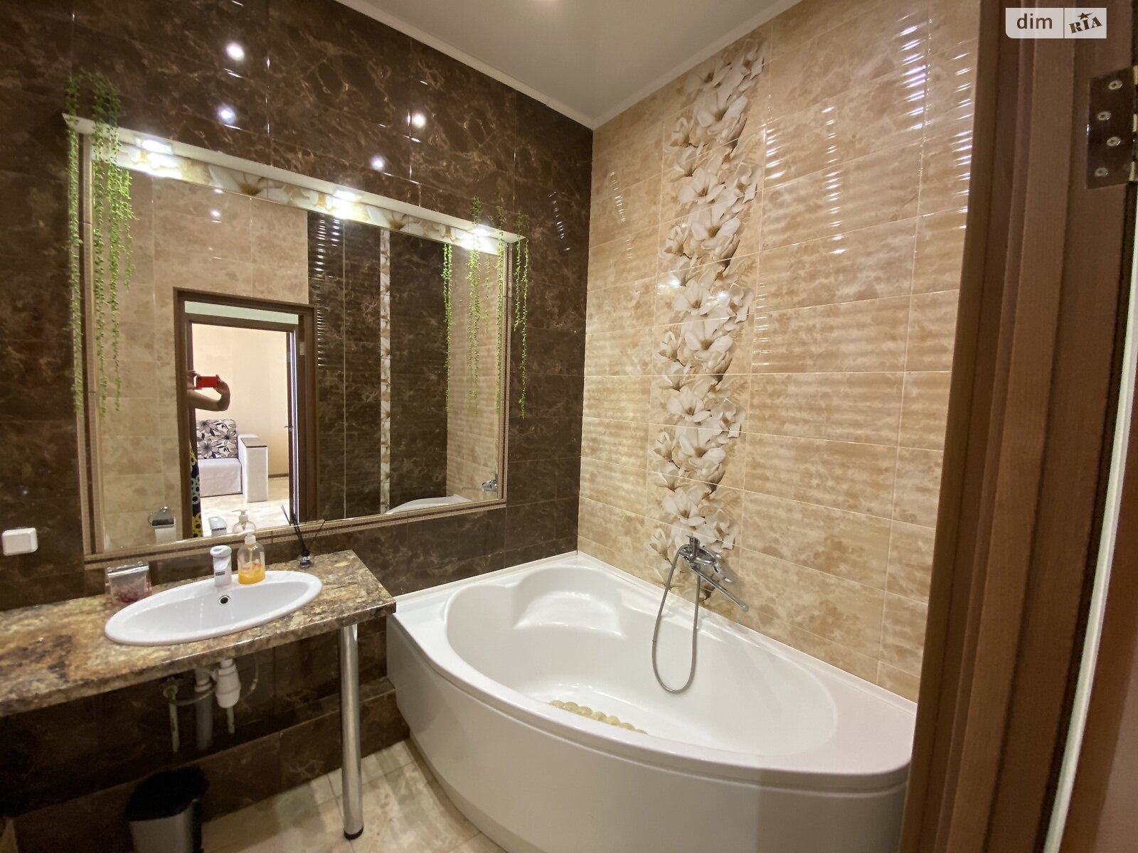 однокомнатная квартира в Одессе, район Аркадия, на бул. Французский 60А в аренду на короткий срок посуточно фото 1