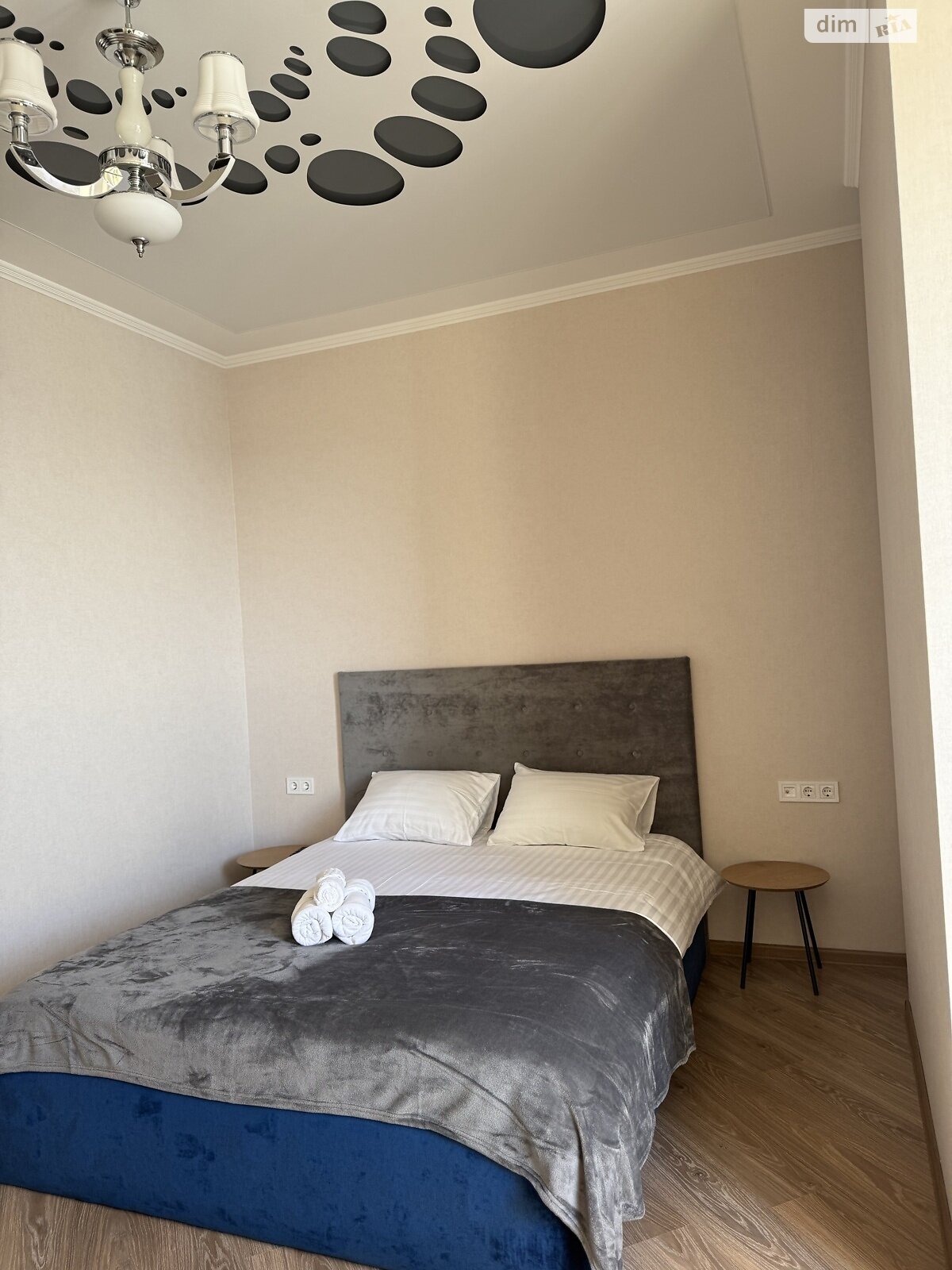 однокомнатная квартира в Одессе, район Аркадия, на бул. Французский 60В в аренду на короткий срок посуточно фото 1 однокомнатная квартира в Одессе, район Аркадия, на бул. Французский 60В в аренду на короткий срок посуточно фото 1