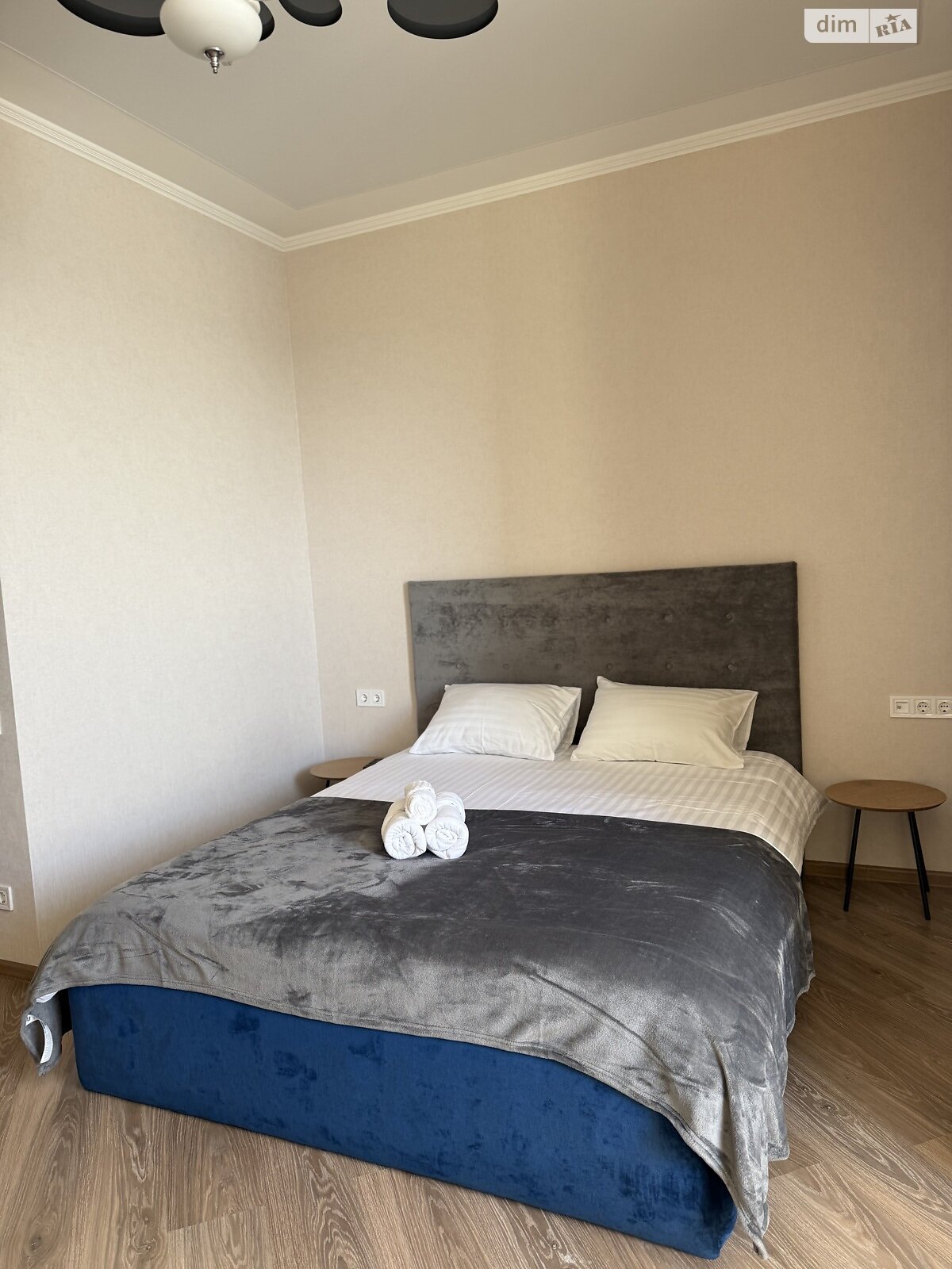 однокомнатная квартира в Одессе, район Аркадия, на бул. Французский 60В в аренду на короткий срок посуточно фото 1 однокомнатная квартира в Одессе, район Аркадия, на бул. Французский 60В в аренду на короткий срок посуточно фото 1