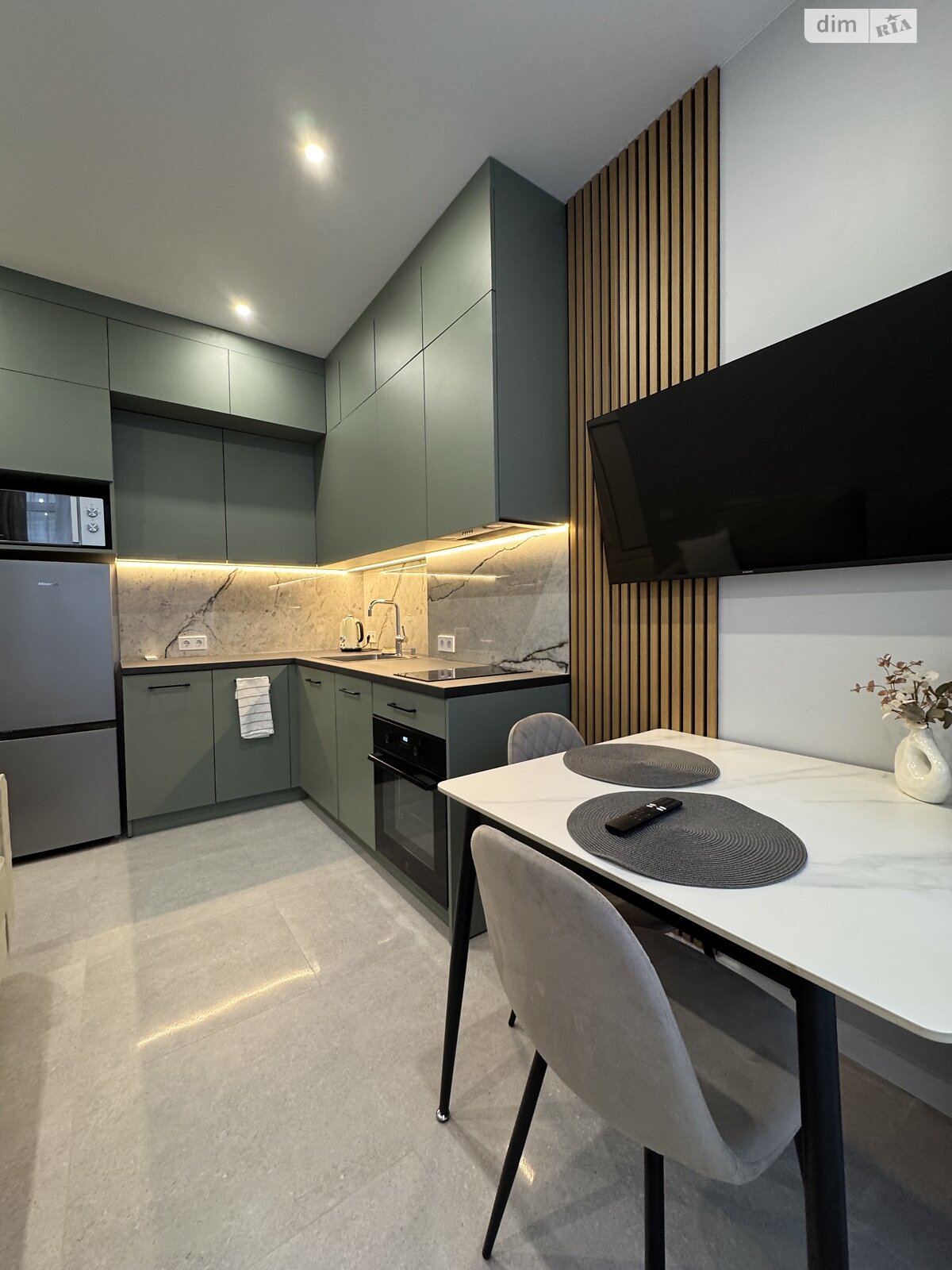 однокомнатная квартира в Одессе, район Аркадия, на пер. Курортный 2 корпус 3 в аренду на короткий срок посуточно фото 1