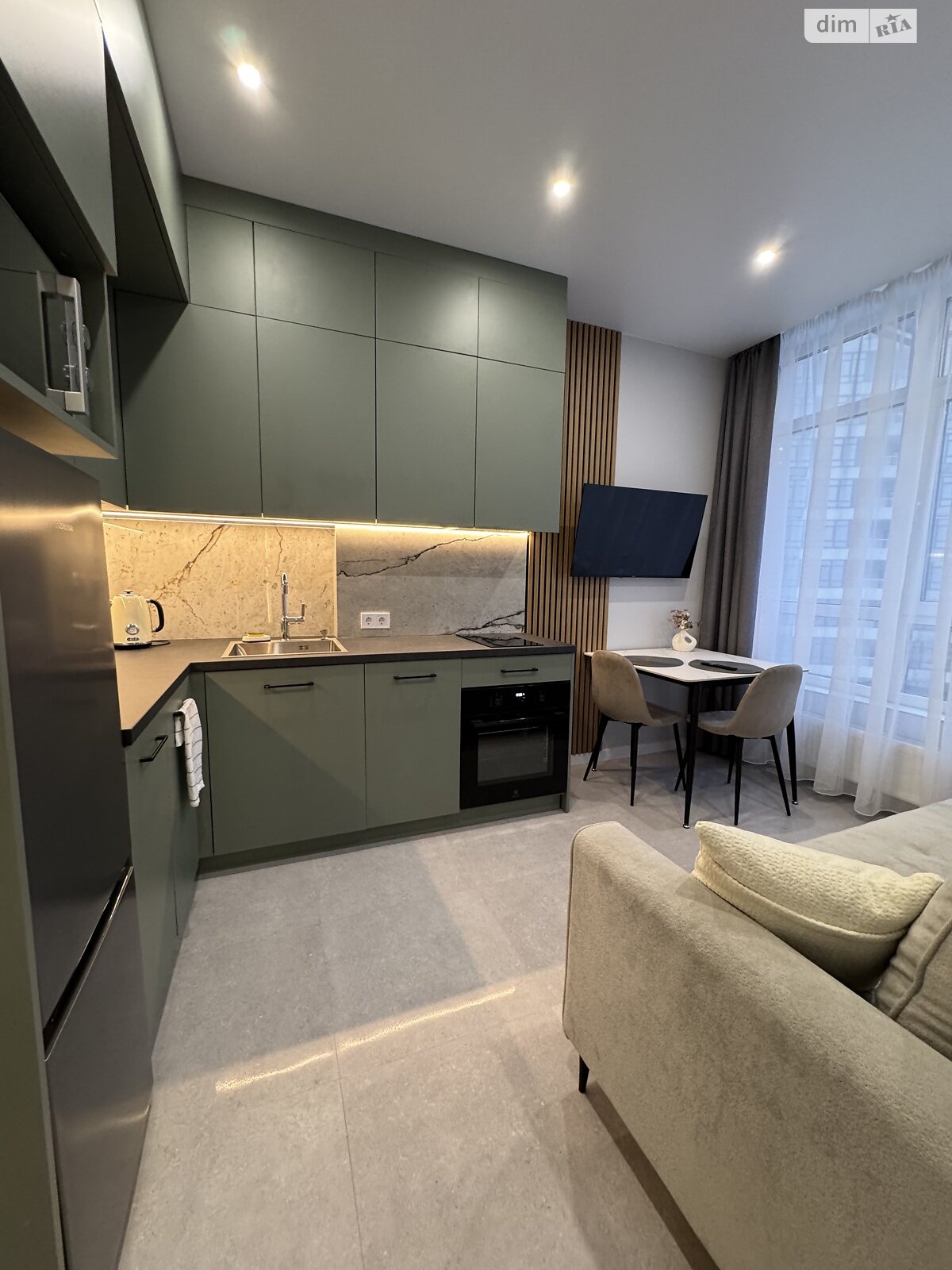 однокомнатная квартира в Одессе, район Аркадия, на пер. Курортный 2 корпус 3 в аренду на короткий срок посуточно фото 1