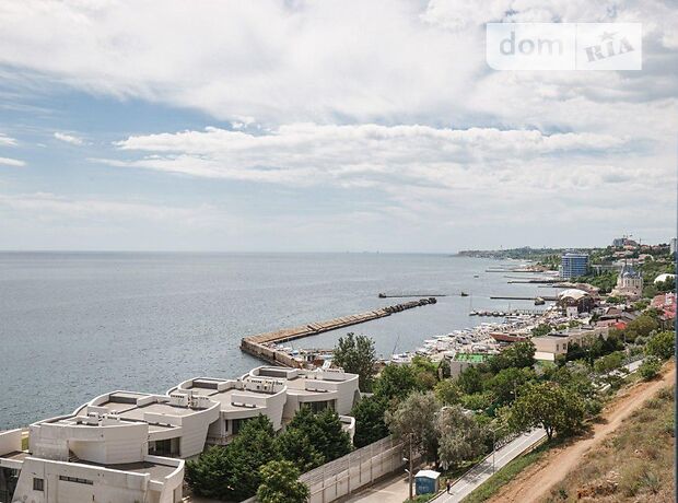 трехкомнатная квартира в Одессе, район Аркадия, на пер. Мореходный 2/2 в аренду на короткий срок посуточно фото 1 трехкомнатная квартира в Одессе, район Аркадия, на пер. Мореходный 2/2 в аренду на короткий срок посуточно фото 1