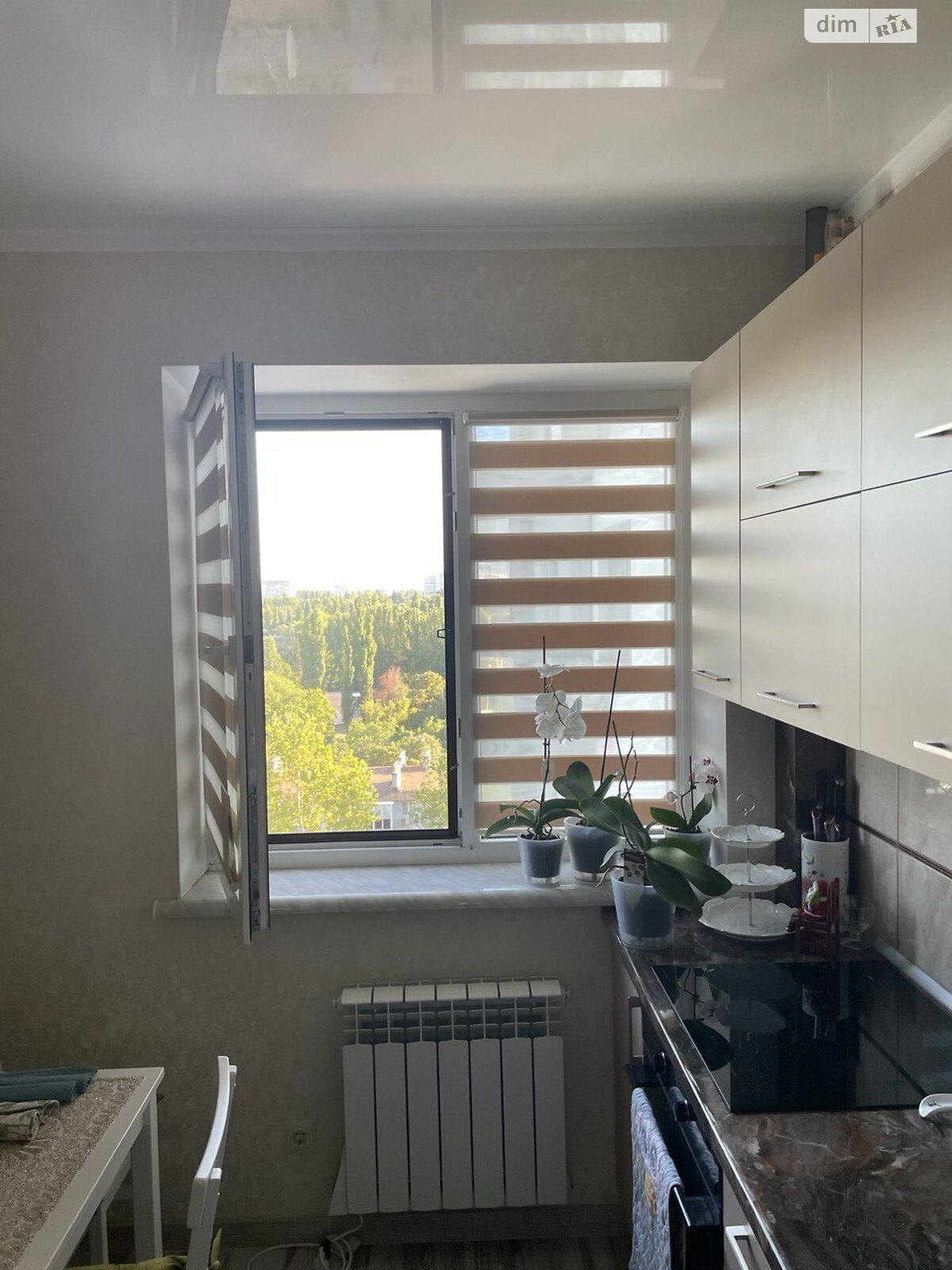 двухкомнатная квартира в Одессе, район Ближние Мельницы, на ул. Алексея Вадатурского 18, кв. 341 в аренду на короткий срок посуточно фото 1 двухкомнатная квартира в Одессе, район Ближние Мельницы, на ул. Алексея Вадатурского 18, кв. 341 в аренду на короткий срок посуточно фото 1