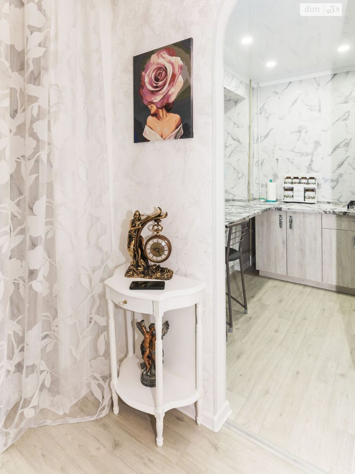 однокомнатная квартира в Одессе, район Черемушки, на ул. Евгения Танцюры 5 в аренду на короткий срок посуточно фото 1