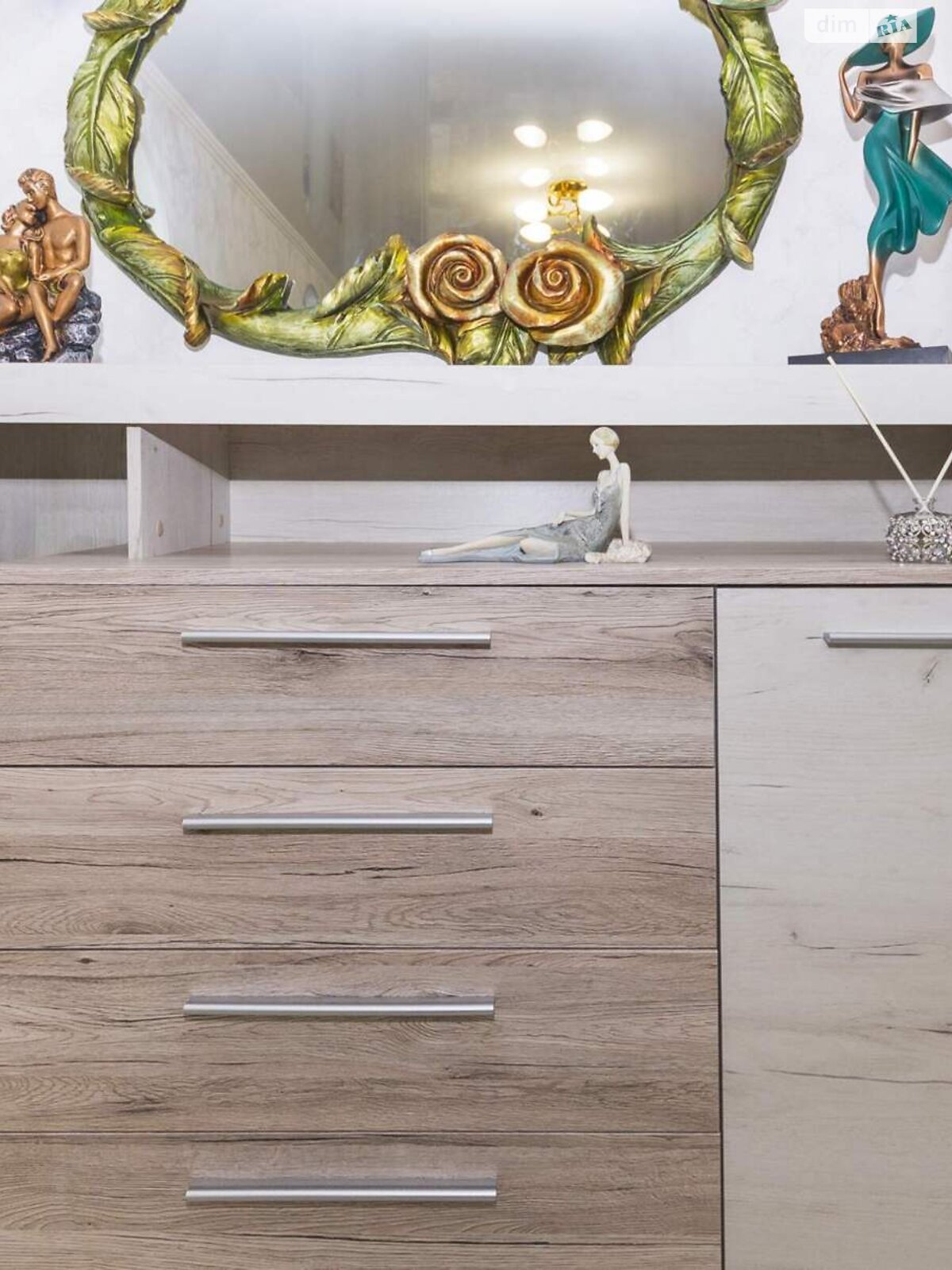 однокомнатная квартира в Одессе, район Черемушки, на ул. Евгения Танцюры 5 в аренду на короткий срок посуточно фото 1