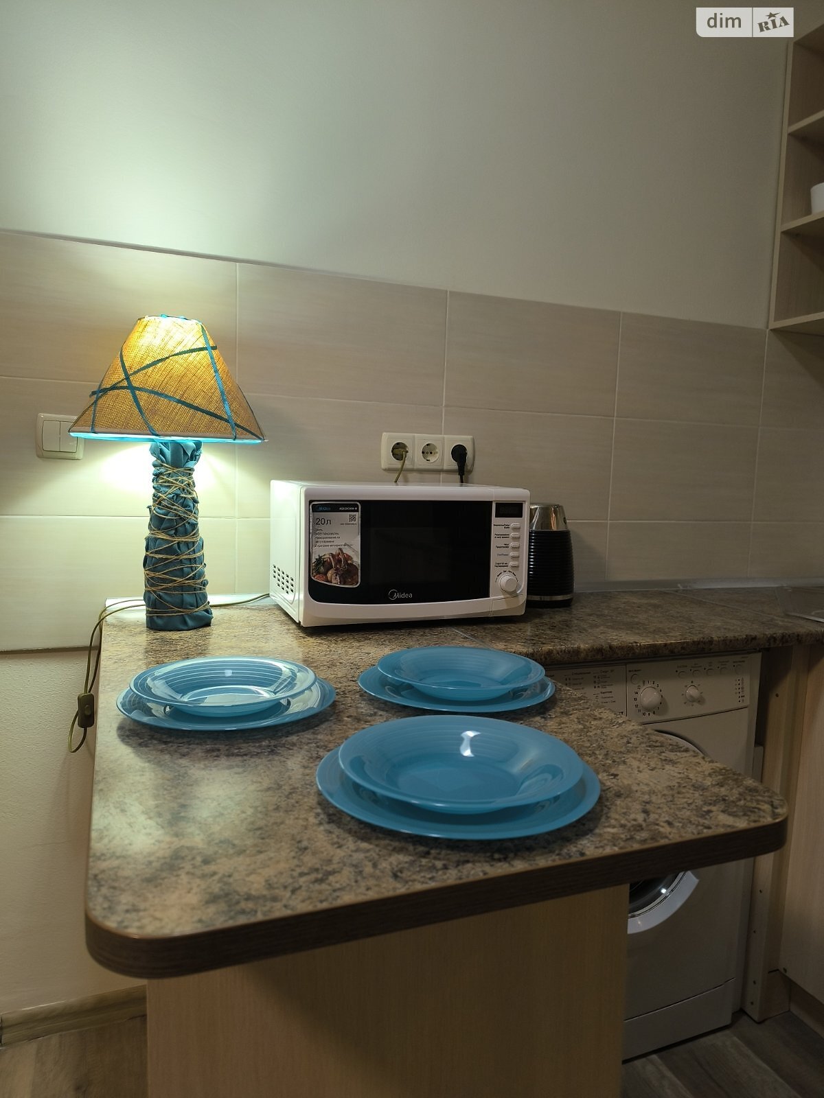 однокомнатная квартира в Одессе, район Черемушки, на ул. Кордонная 84 в аренду на короткий срок посуточно фото 1