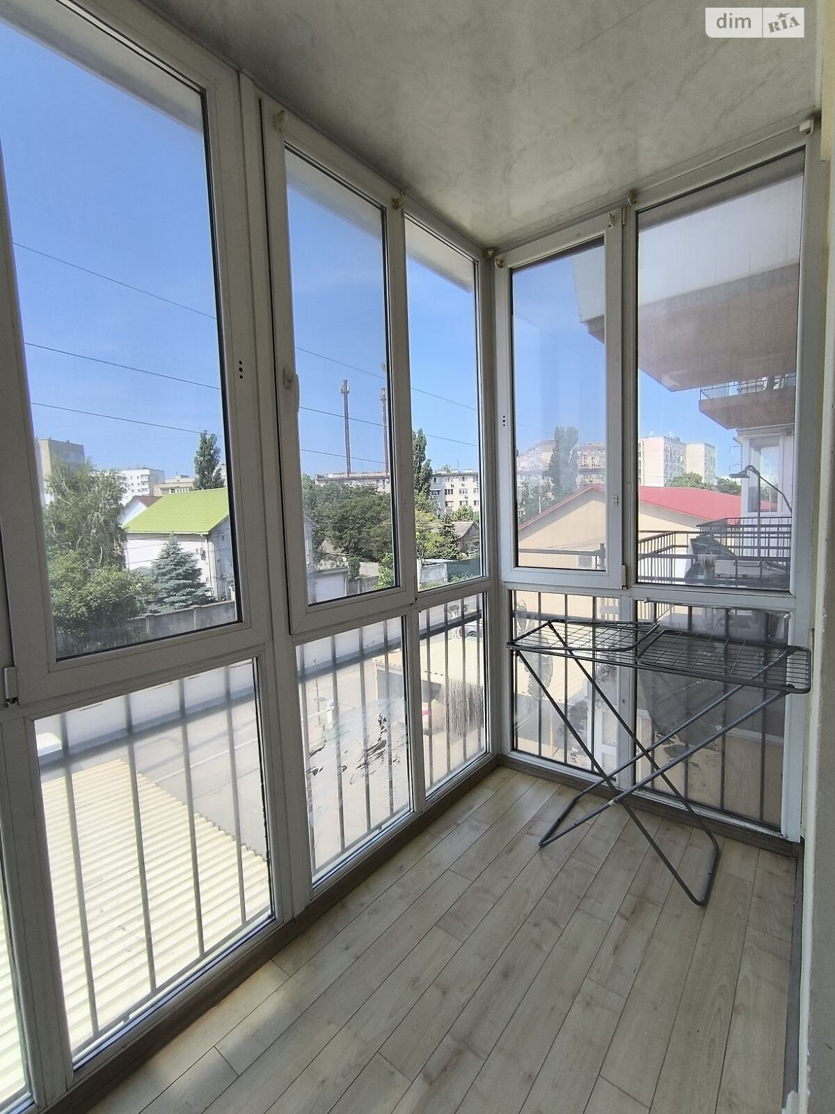 однокомнатная квартира в Одессе, район Черемушки, на ул. Кордонная 84 в аренду на короткий срок посуточно фото 1