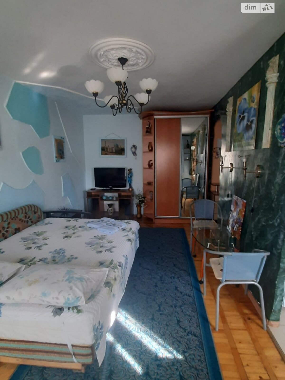 однокомнатная квартира в Одессе, район Черемушки, на ул. Космонавтов в аренду на короткий срок посуточно фото 1