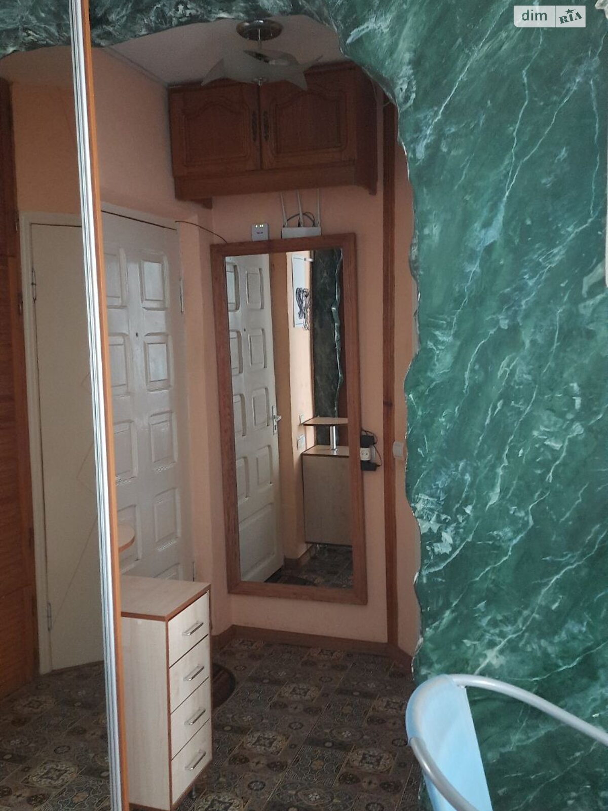 однокомнатная квартира в Одессе, район Черемушки, на ул. Космонавтов в аренду на короткий срок посуточно фото 1