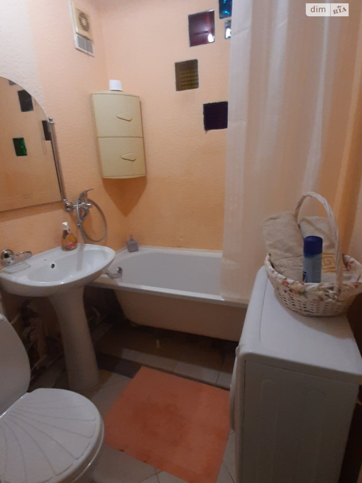 однокомнатная квартира в Одессе, район Черемушки, на ул. Космонавтов в аренду на короткий срок посуточно фото 1