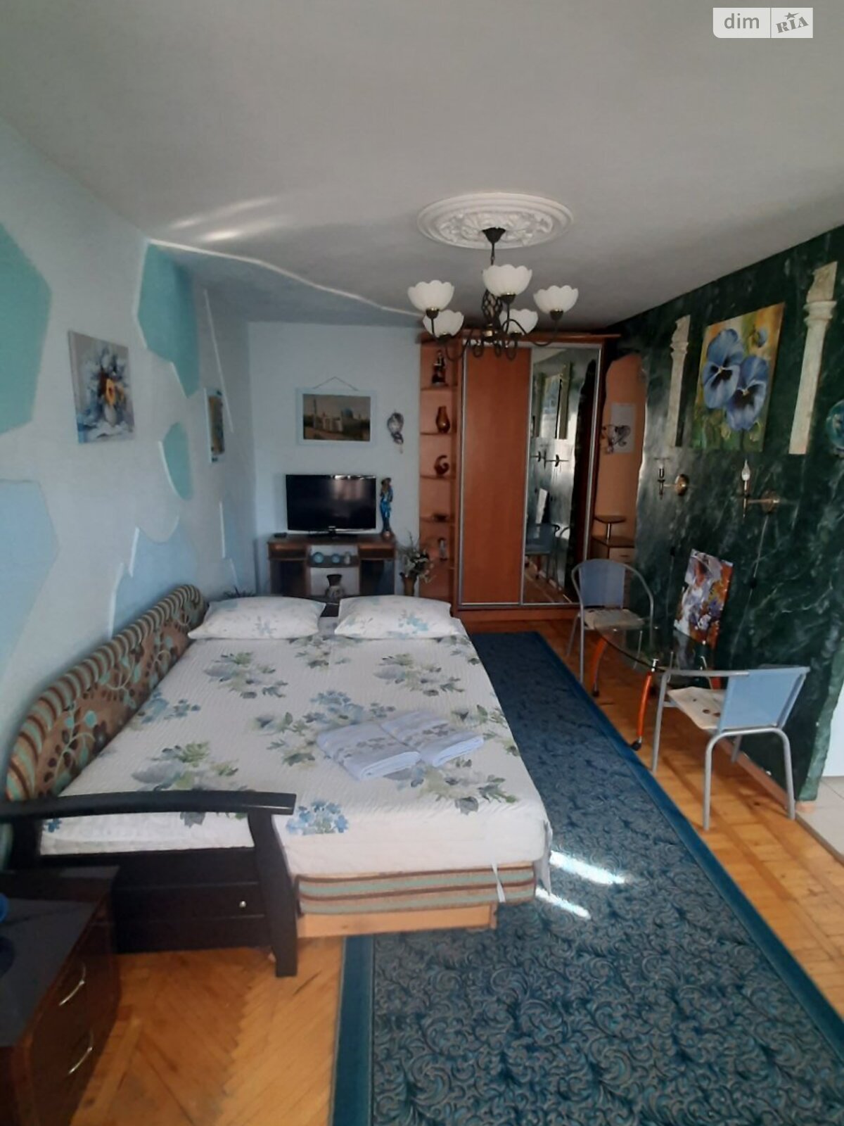 однокомнатная квартира в Одессе, район Черемушки, на ул. Космонавтов в аренду на короткий срок посуточно фото 1