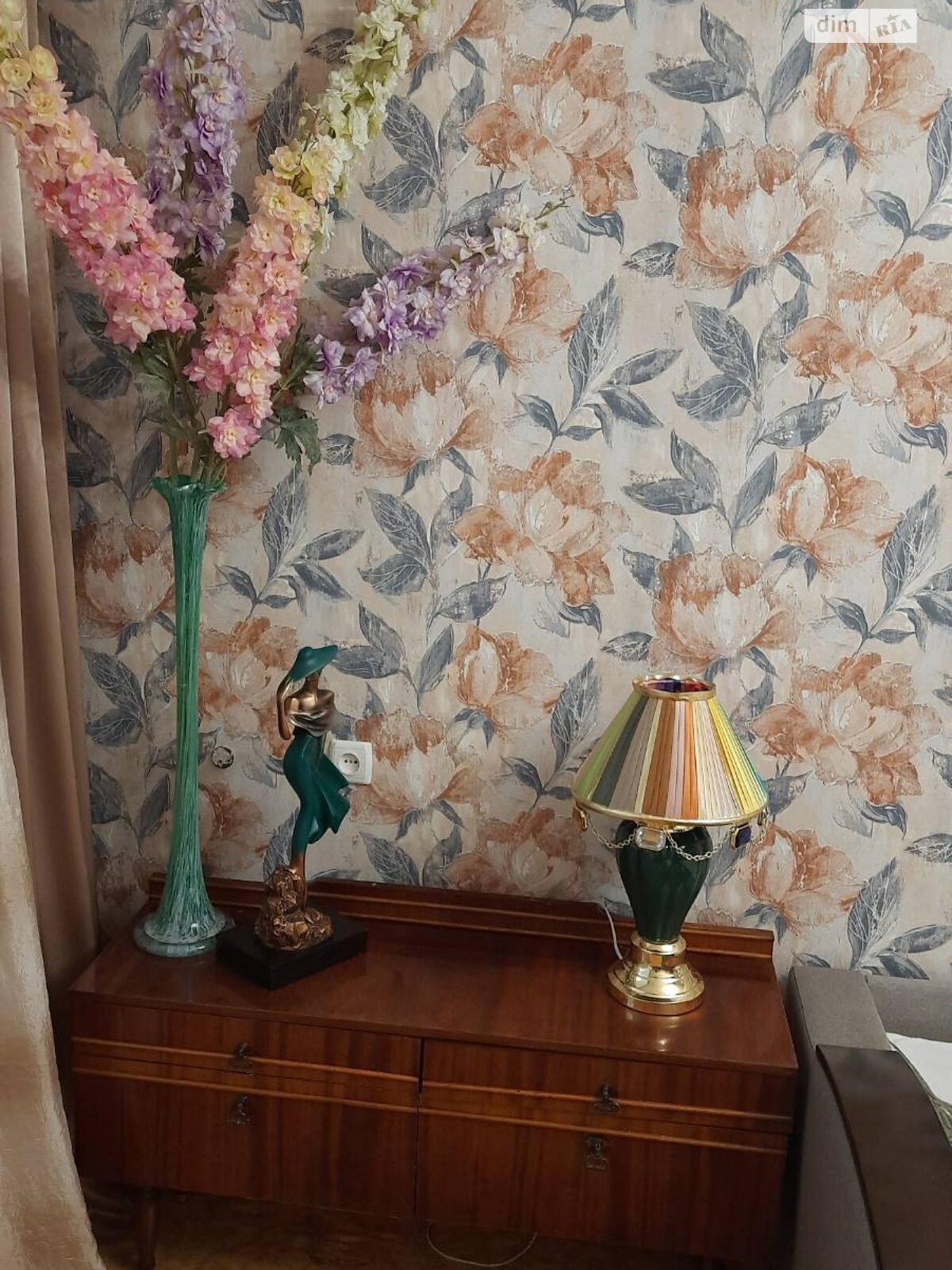 однокомнатная квартира в Одессе, район Черемушки, на ул. Варненская 2/3 в аренду на короткий срок посуточно фото 1 однокомнатная квартира в Одессе, район Черемушки, на ул. Варненская 2/3 в аренду на короткий срок посуточно фото 1