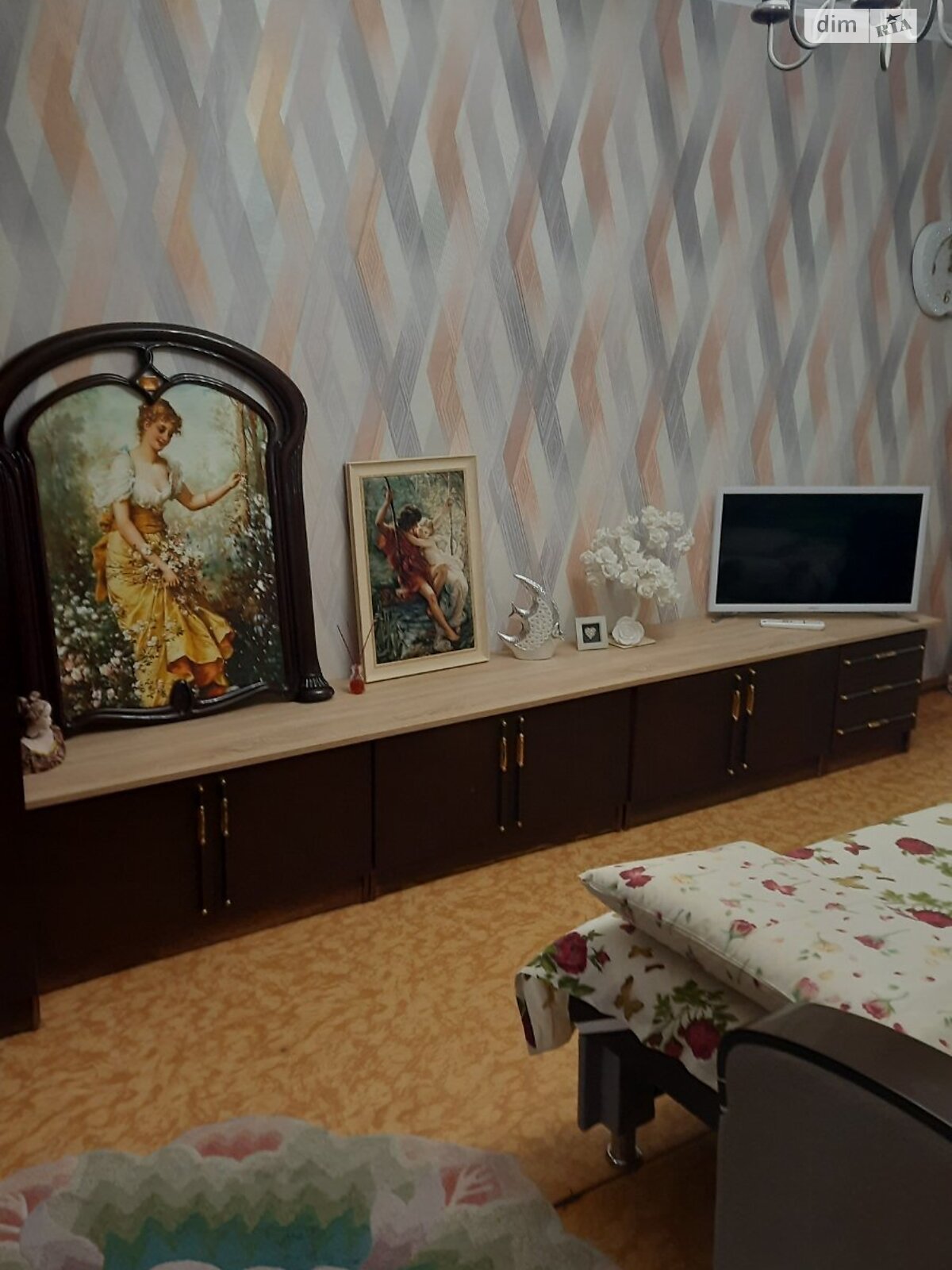 однокомнатная квартира в Одессе, район Черемушки, на ул. Варненская 2/3 в аренду на короткий срок посуточно фото 1 однокомнатная квартира в Одессе, район Черемушки, на ул. Варненская 2/3 в аренду на короткий срок посуточно фото 1