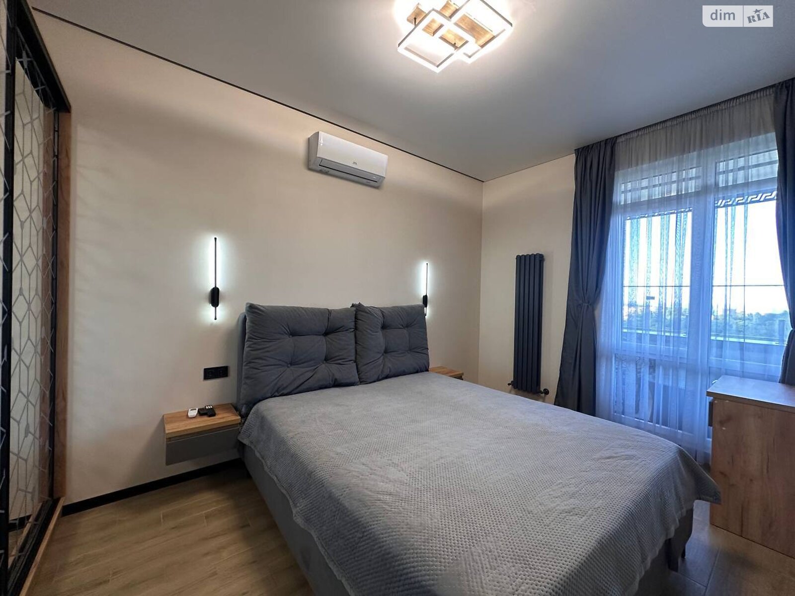 однокомнатная квартира в Одессе, район Дача Ковалёвского, на ул. Дача Ковалевского 91 в аренду на короткий срок посуточно фото 1