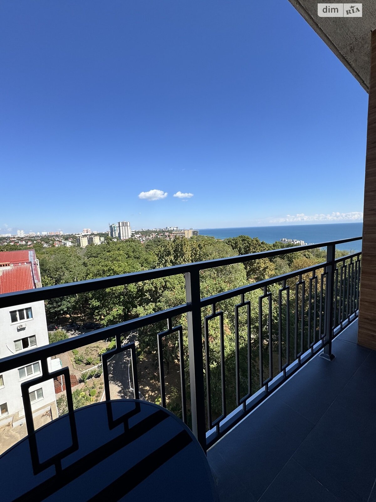 однокомнатная квартира в Одессе, район Дача Ковалёвского, на пер. Маячный 7 в аренду на короткий срок посуточно фото 1 однокомнатная квартира в Одессе, район Дача Ковалёвского, на пер. Маячный 7 в аренду на короткий срок посуточно фото 1