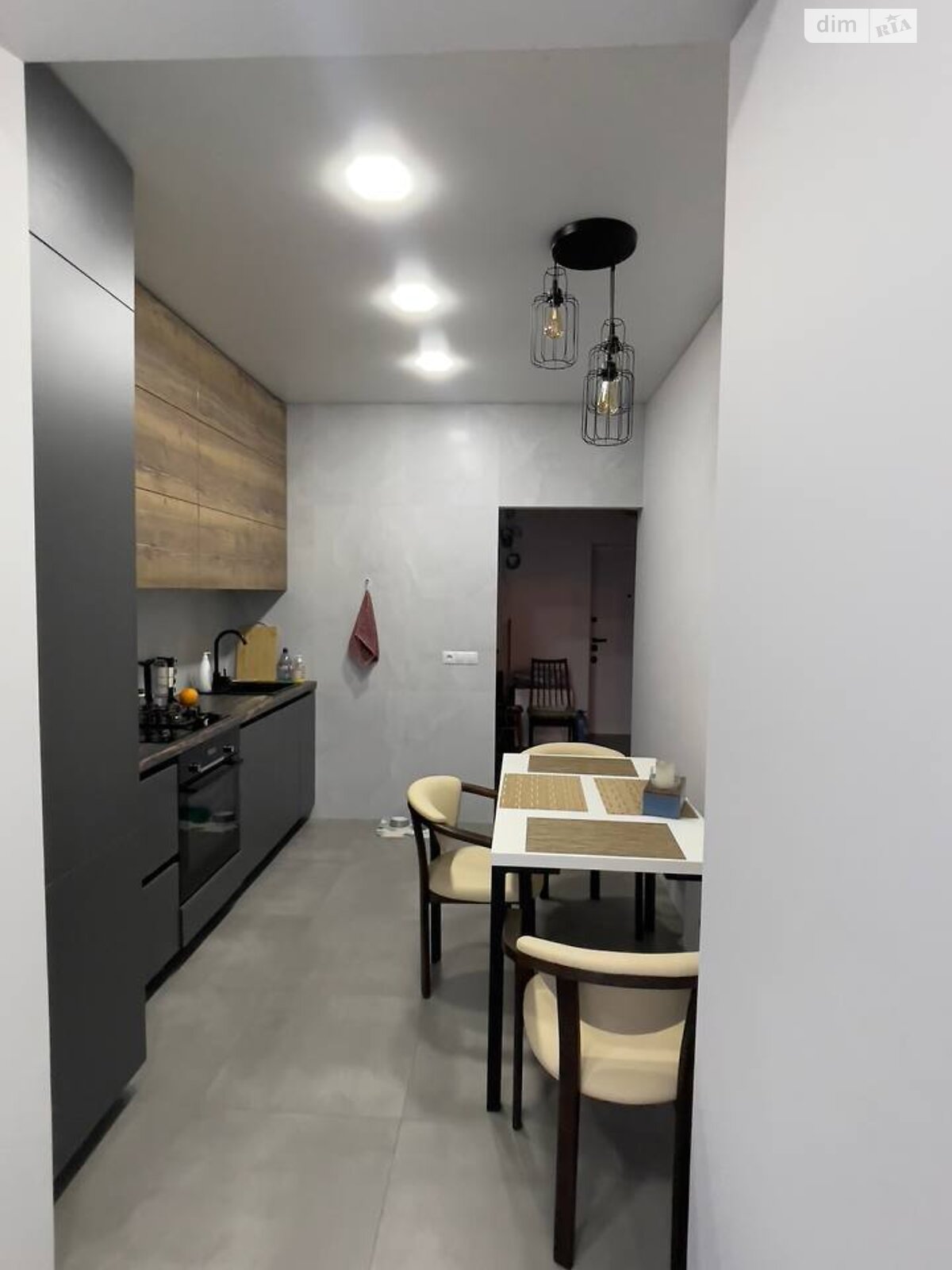 однокомнатная квартира в Одессе, район Хаджибейский, на ул. Михаила Грушевского 39/3 в аренду на короткий срок посуточно фото 1 однокомнатная квартира в Одессе, район Хаджибейский, на ул. Михаила Грушевского 39/3 в аренду на короткий срок посуточно фото 1