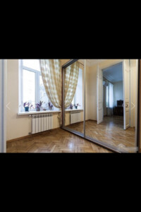 трикімнатна квартира в Одесі, на вул. Канатна 84 в оренду на короткий термін подобово фото 2