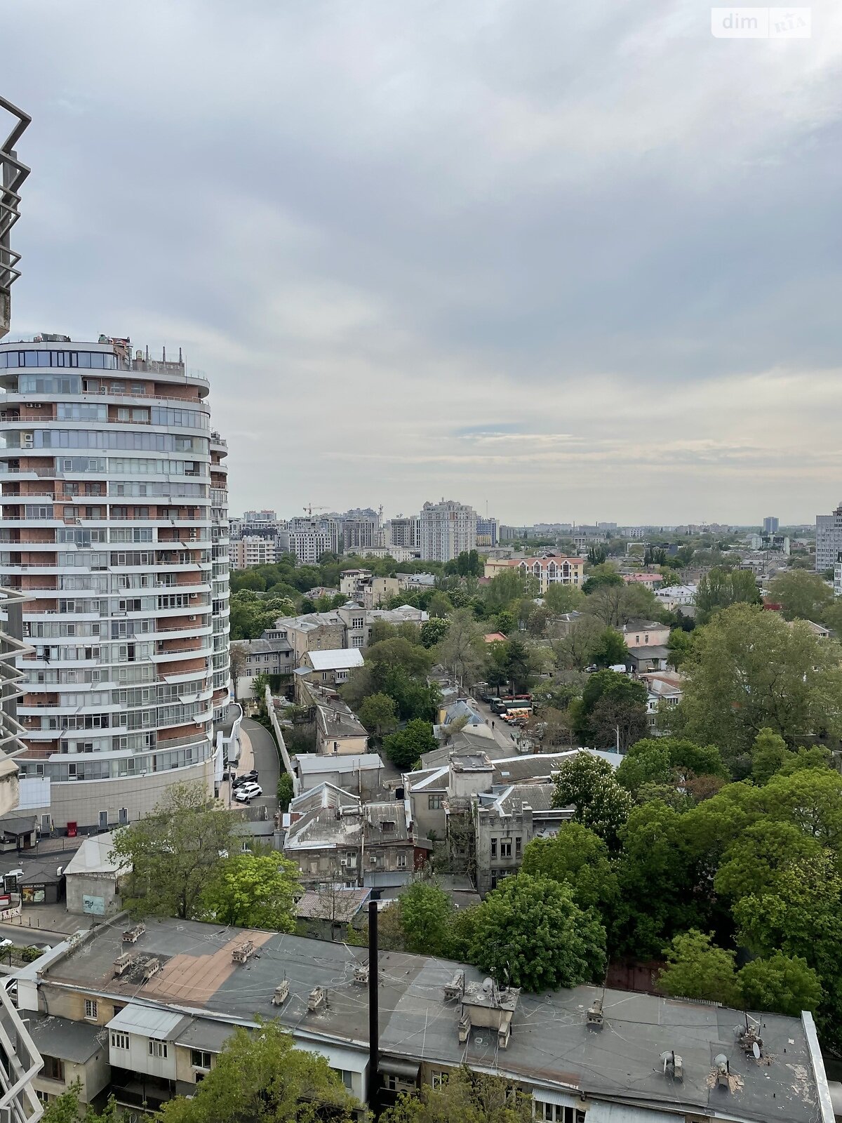 однокімнатна квартира в Одесі, район Ланжерон, на пров. Обсерваторний 2/6 в оренду на короткий термін подобово фото 1 однокімнатна квартира в Одесі, район Ланжерон, на пров. Обсерваторний 2/6 в оренду на короткий термін подобово фото 1