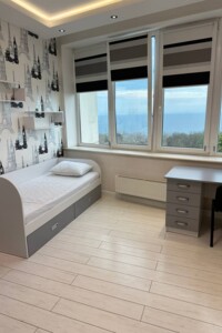трикімнатна квартира в Одесі, на вул. Літературна 12А корпус 2 в оренду на короткий термін подобово фото 2