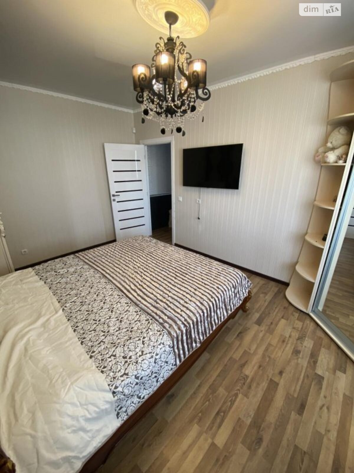 двухкомнатная квартира в Одессе, район Поселок Котовского, на ул. Палия Семена 77 в аренду на короткий срок посуточно фото 1 двухкомнатная квартира в Одессе, район Поселок Котовского, на ул. Палия Семена 77 в аренду на короткий срок посуточно фото 1