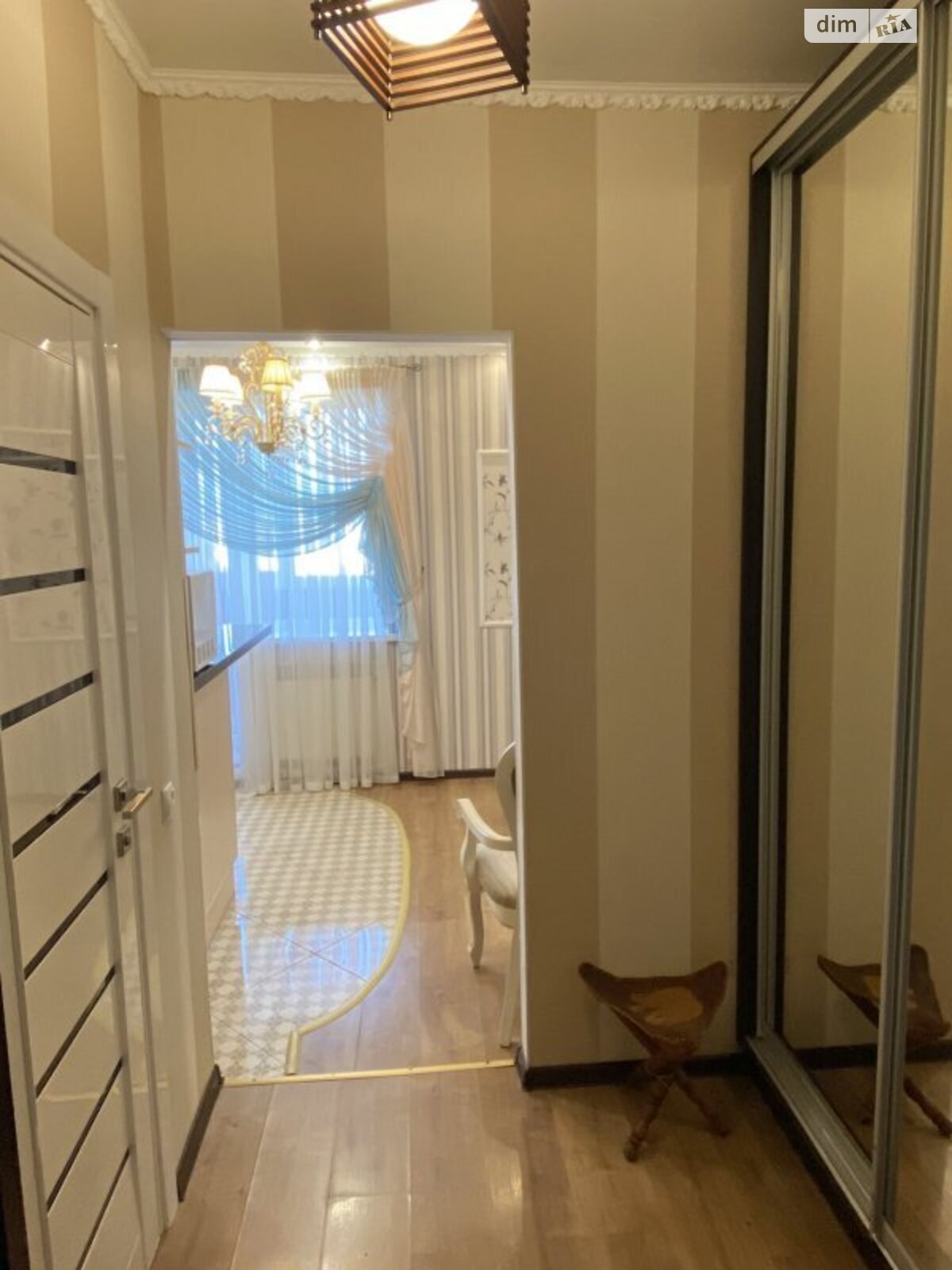 двухкомнатная квартира в Одессе, район Поселок Котовского, на ул. Палия Семена 77 в аренду на короткий срок посуточно фото 1 двухкомнатная квартира в Одессе, район Поселок Котовского, на ул. Палия Семена 77 в аренду на короткий срок посуточно фото 1