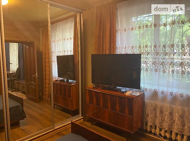 трехкомнатная квартира в Одессе, район Приморский, на просп. Адмиральский в аренду на короткий срок посуточно фото 1 трехкомнатная квартира в Одессе, район Приморский, на просп. Адмиральский в аренду на короткий срок посуточно фото 1