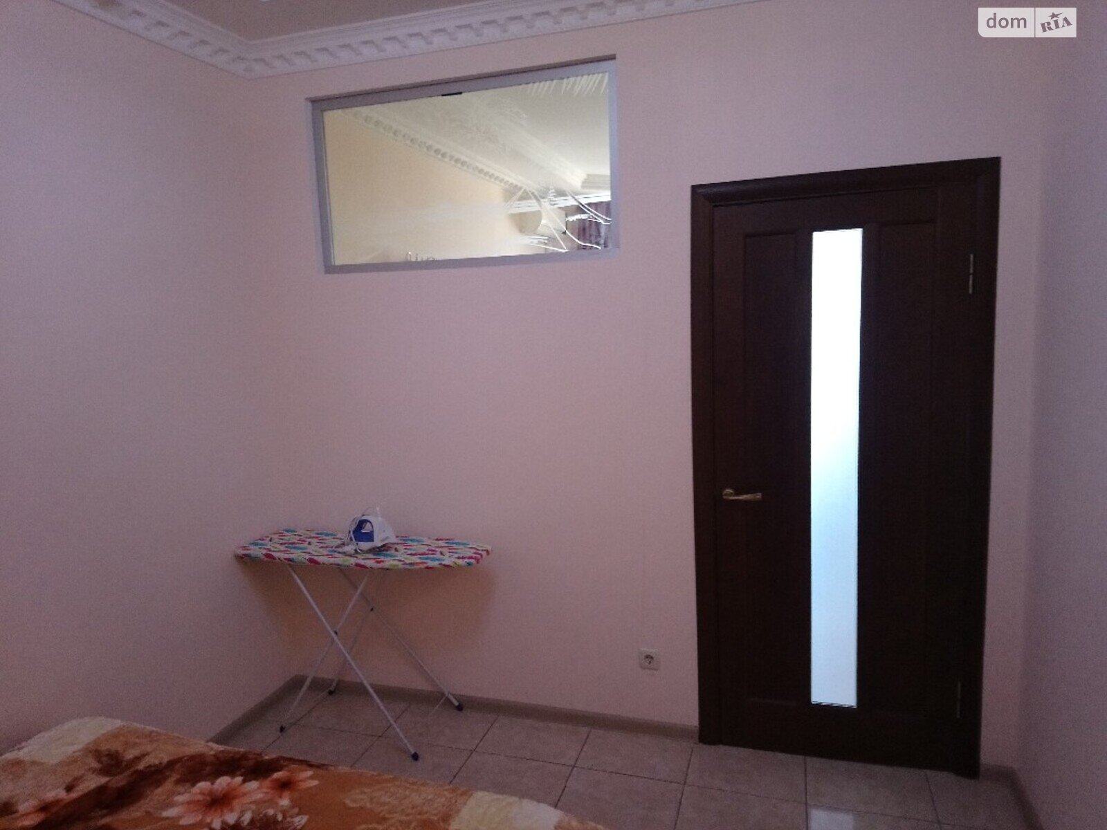 двухкомнатная квартира в Одессе, район Приморский, на ул. Среднефонтанская 19А в аренду на короткий срок посуточно фото 1