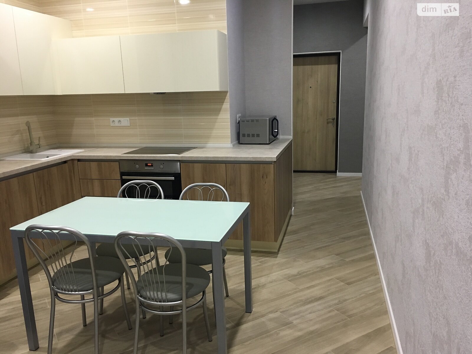 однокімнатна квартира в Одесі, район Приморський, на вул. Середньофонтанська в оренду на короткий термін подобово фото 1 однокімнатна квартира в Одесі, район Приморський, на вул. Середньофонтанська в оренду на короткий термін подобово фото 1