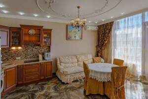 трехкомнатная квартира в Одессе, район Приморский, на ул. Греческая 1А в аренду на короткий срок посуточно фото 2