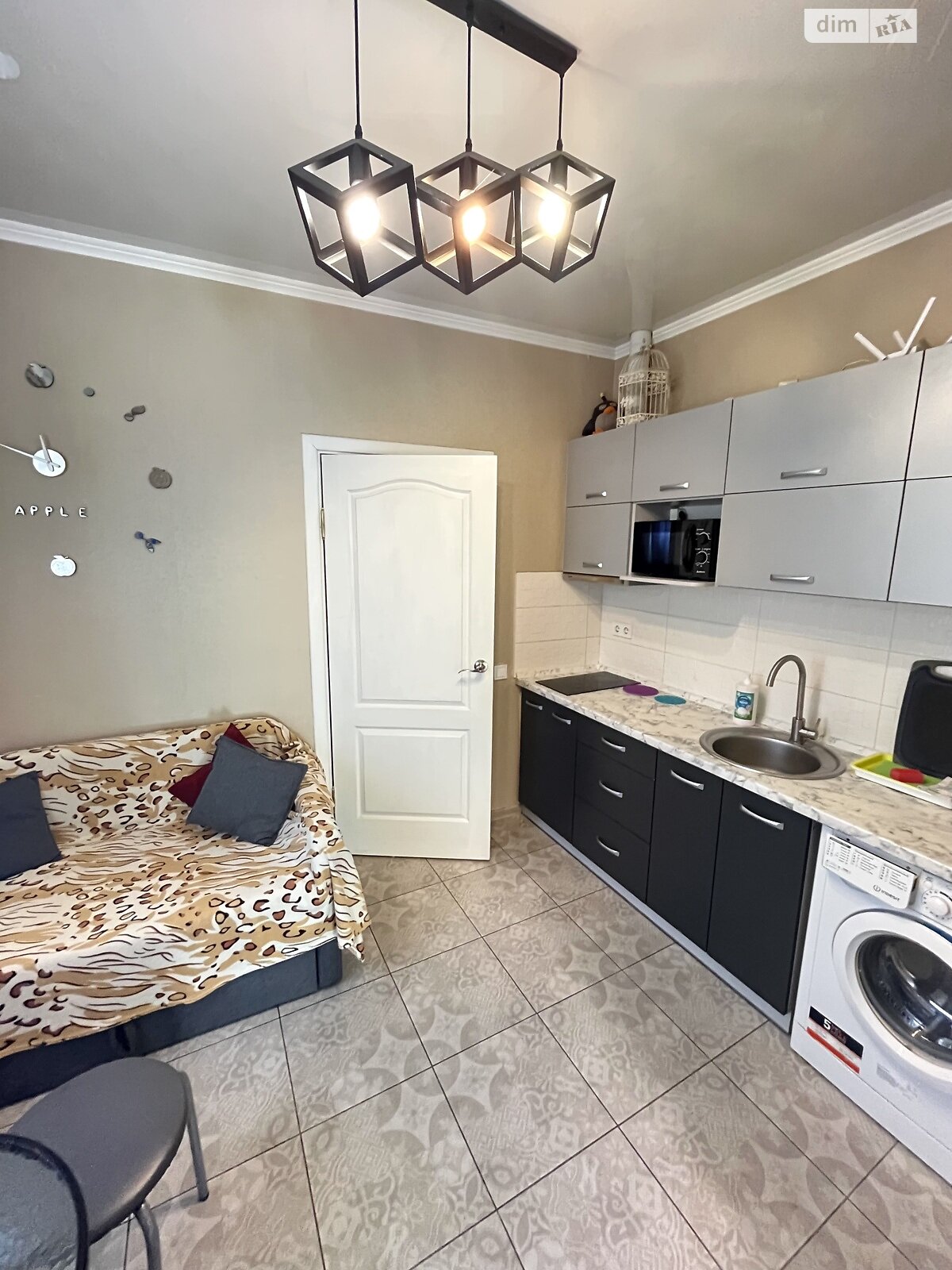 однокомнатная квартира в Одессе, район Приморский, на ул. Екатерининская 47 в аренду на короткий срок посуточно фото 1