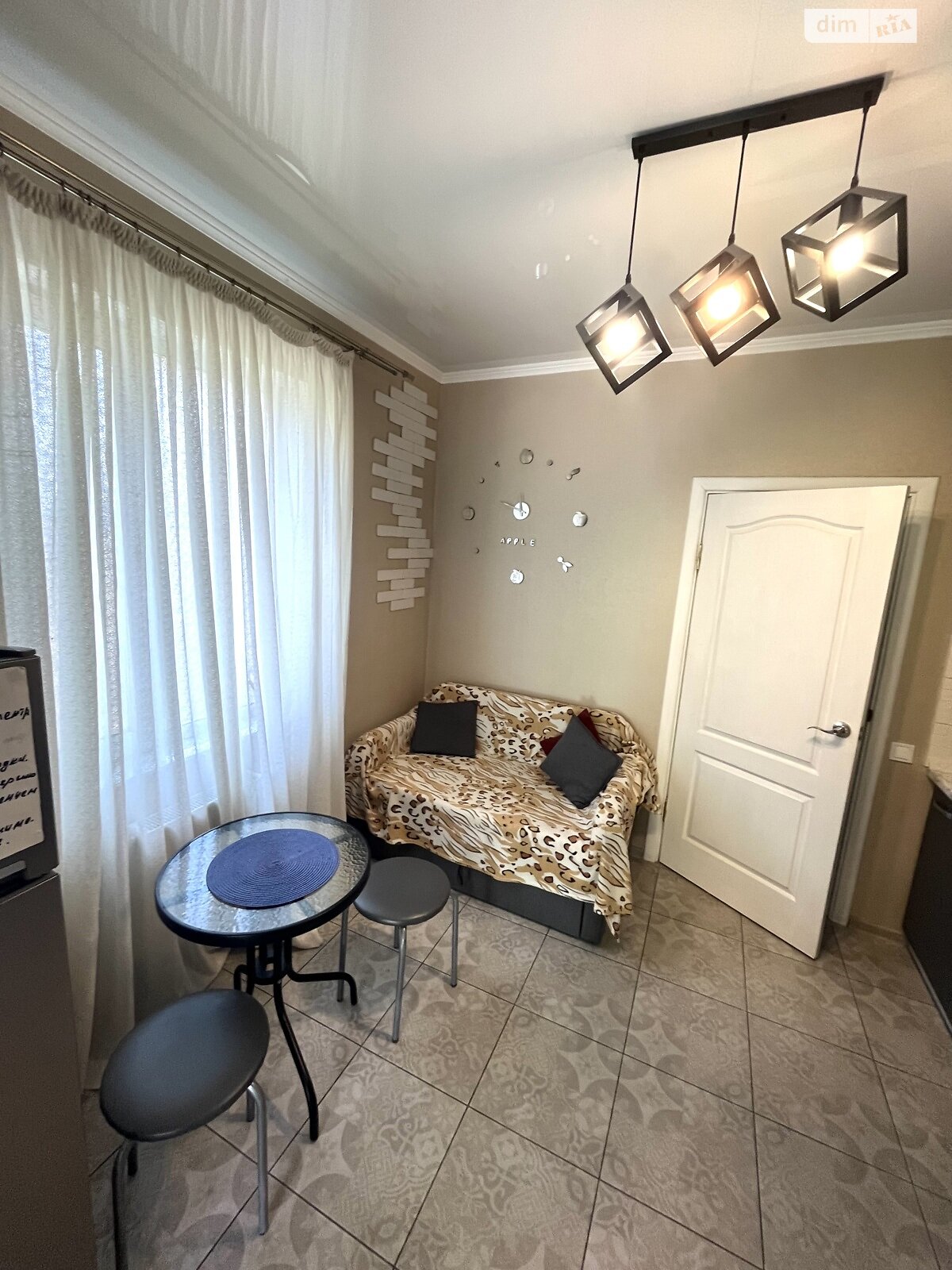 однокомнатная квартира в Одессе, район Приморский, на ул. Екатерининская 47 в аренду на короткий срок посуточно фото 1