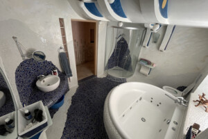 трехкомнатная квартира в Одессе, район Приморский, на ул. Коблевская 40, кв. 23 в аренду на короткий срок посуточно фото 2 трехкомнатная квартира в Одессе, район Приморский, на ул. Коблевская 40, кв. 23 в аренду на короткий срок посуточно фото 2