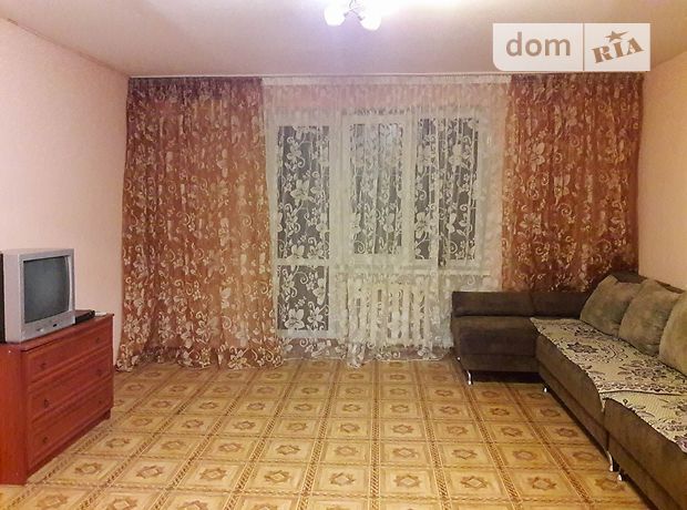 трехкомнатная квартира в Одессе, район Приморский, на ул. Посмитного 33, в аренду на короткий срок посуточно фото 1 трехкомнатная квартира в Одессе, район Приморский, на ул. Посмитного 33, в аренду на короткий срок посуточно фото 1